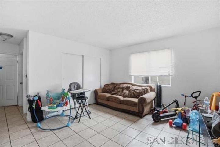 Detail Gallery Image 15 of 19 For 829  Grand Avenue, Spring Valley,  CA 91977 - – Beds | – Baths