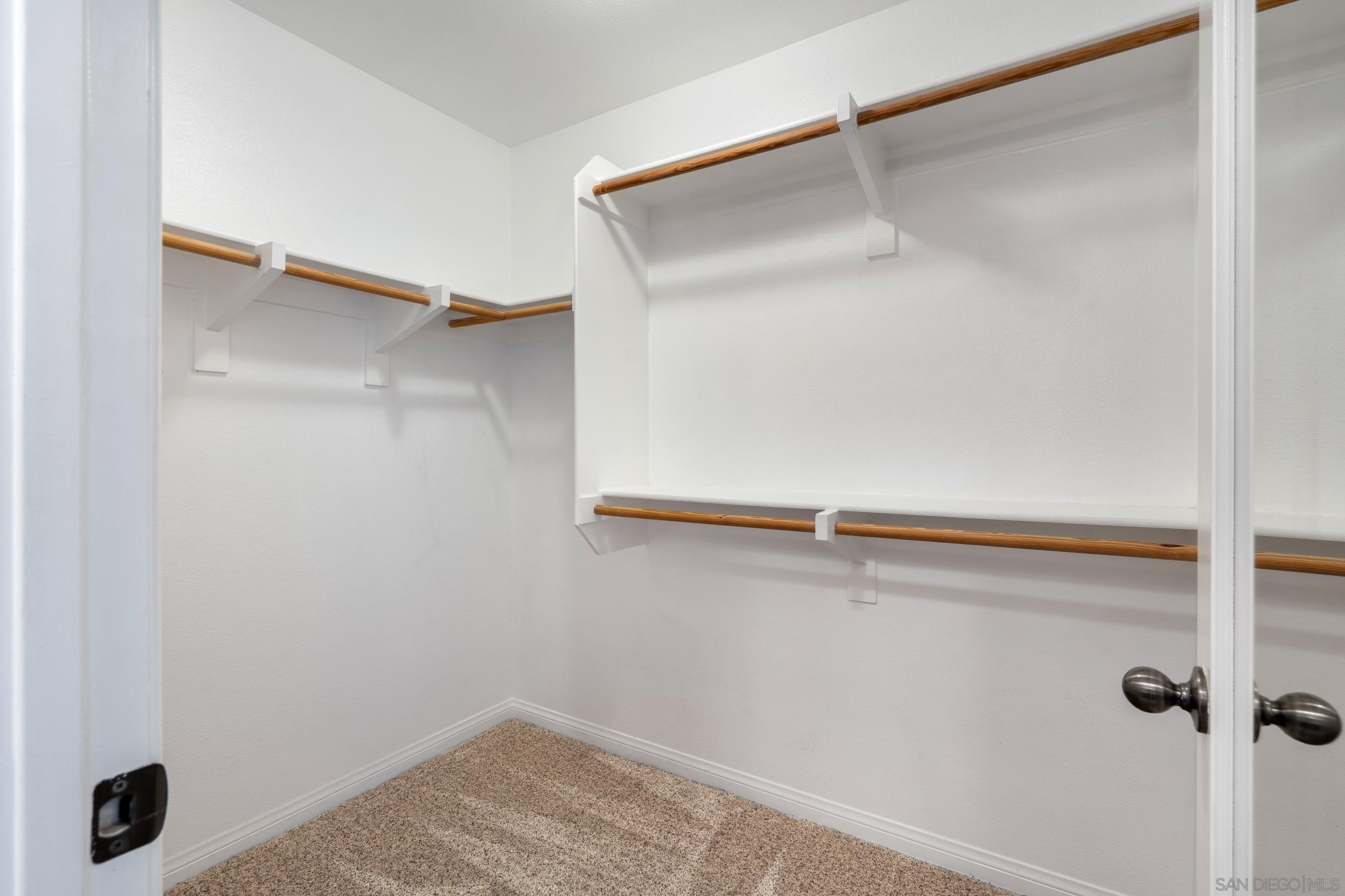 Detail Gallery Image 21 of 35 For 3548  Shoreline Bluff Lane, San Diego,  CA 92110 - 2 Beds | 2/1 Baths