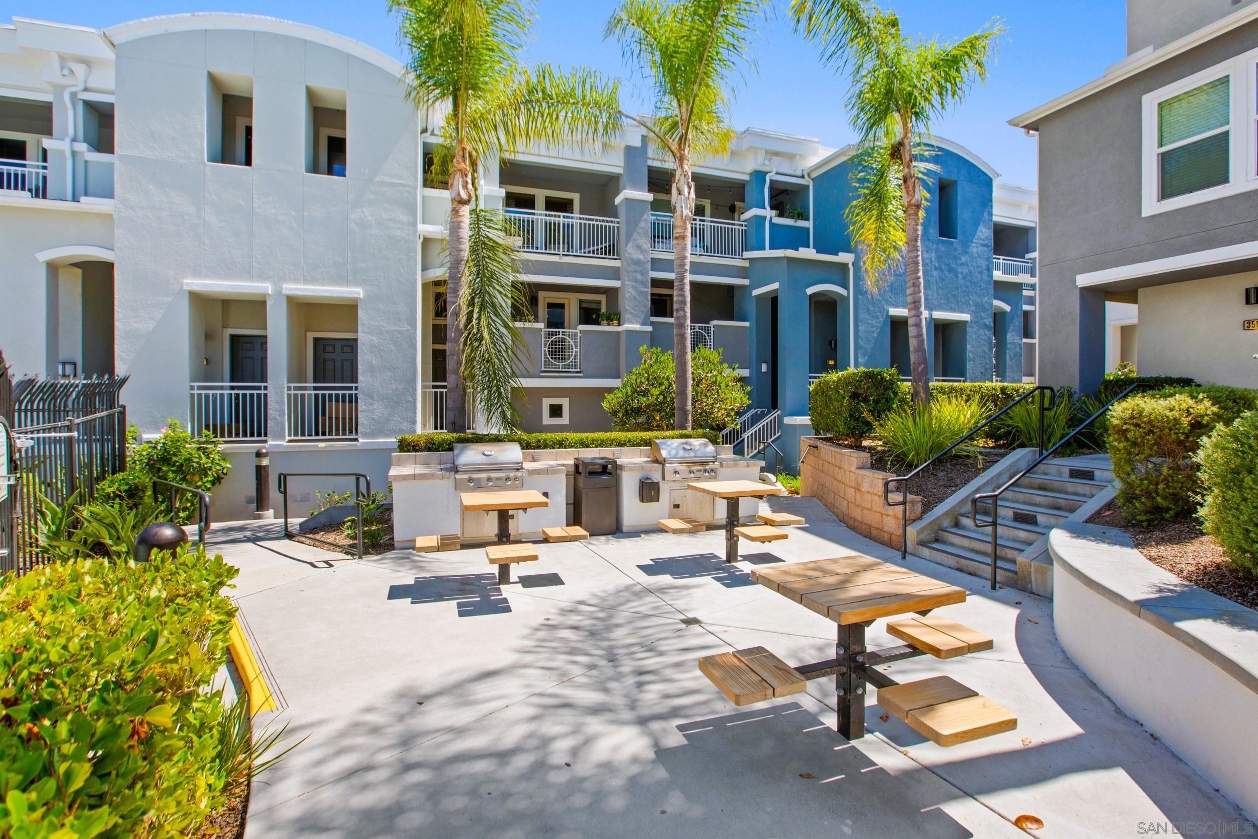 Detail Gallery Image 32 of 35 For 3548  Shoreline Bluff Lane, San Diego,  CA 92110 - 2 Beds | 2/1 Baths