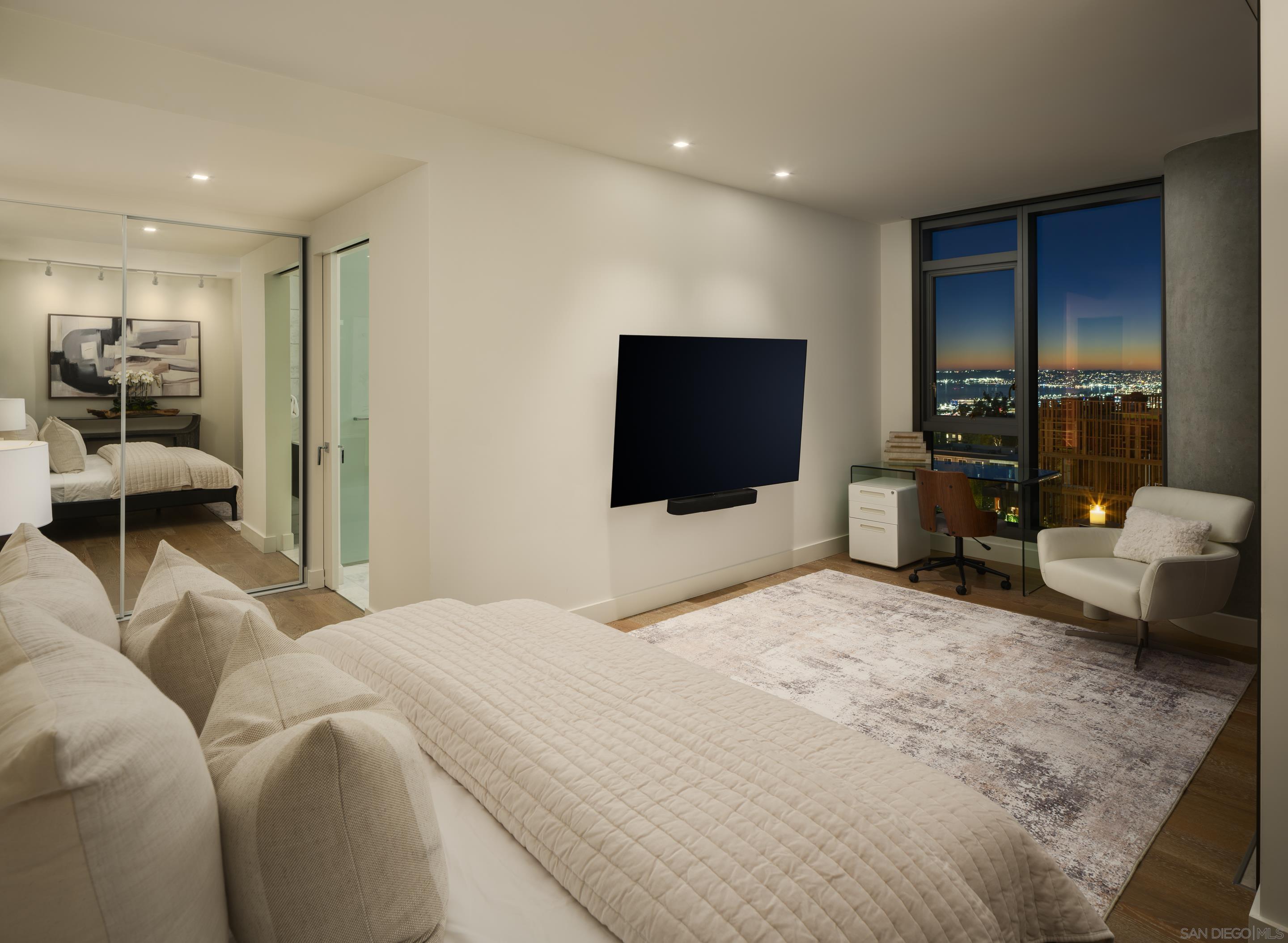 Detail Gallery Image 13 of 41 For 2855  5th Ave  #901,  San Diego,  CA 92103 - 3 Beds | 3 Baths