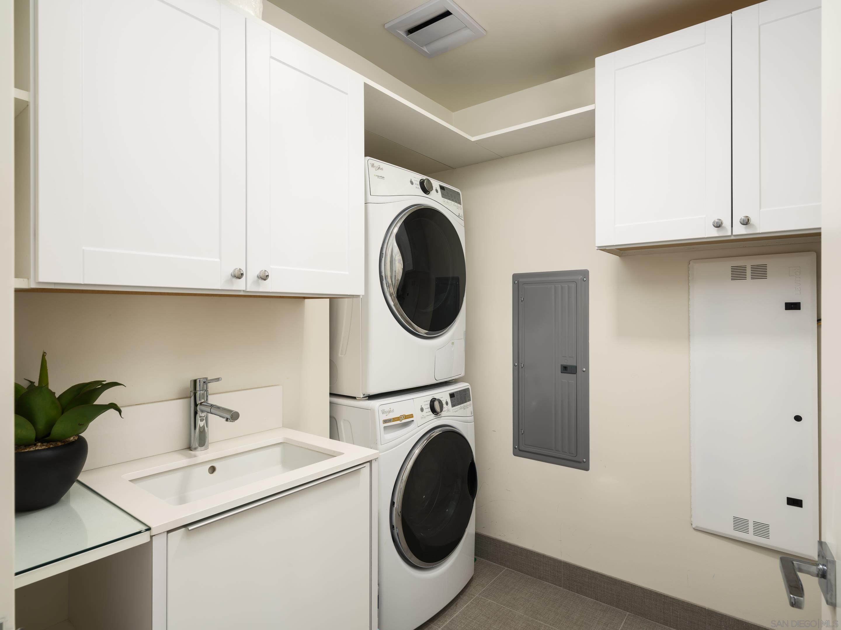 Detail Gallery Image 21 of 41 For 2855  5th Ave  #901,  San Diego,  CA 92103 - 3 Beds | 3 Baths