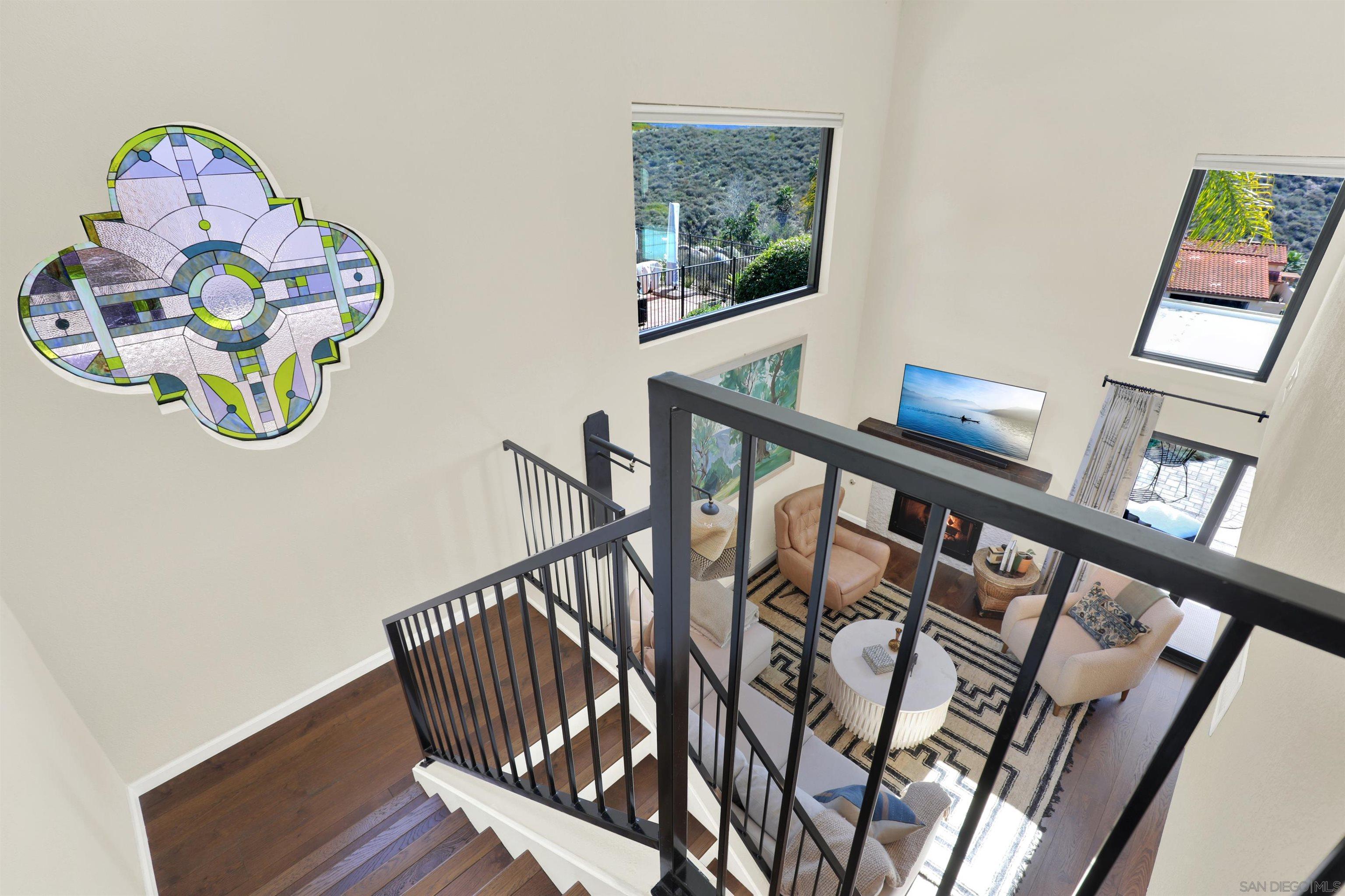 Detail Gallery Image 14 of 29 For 753  Concerto Gln, Escondido,  CA 92025 - 3 Beds | 2/1 Baths