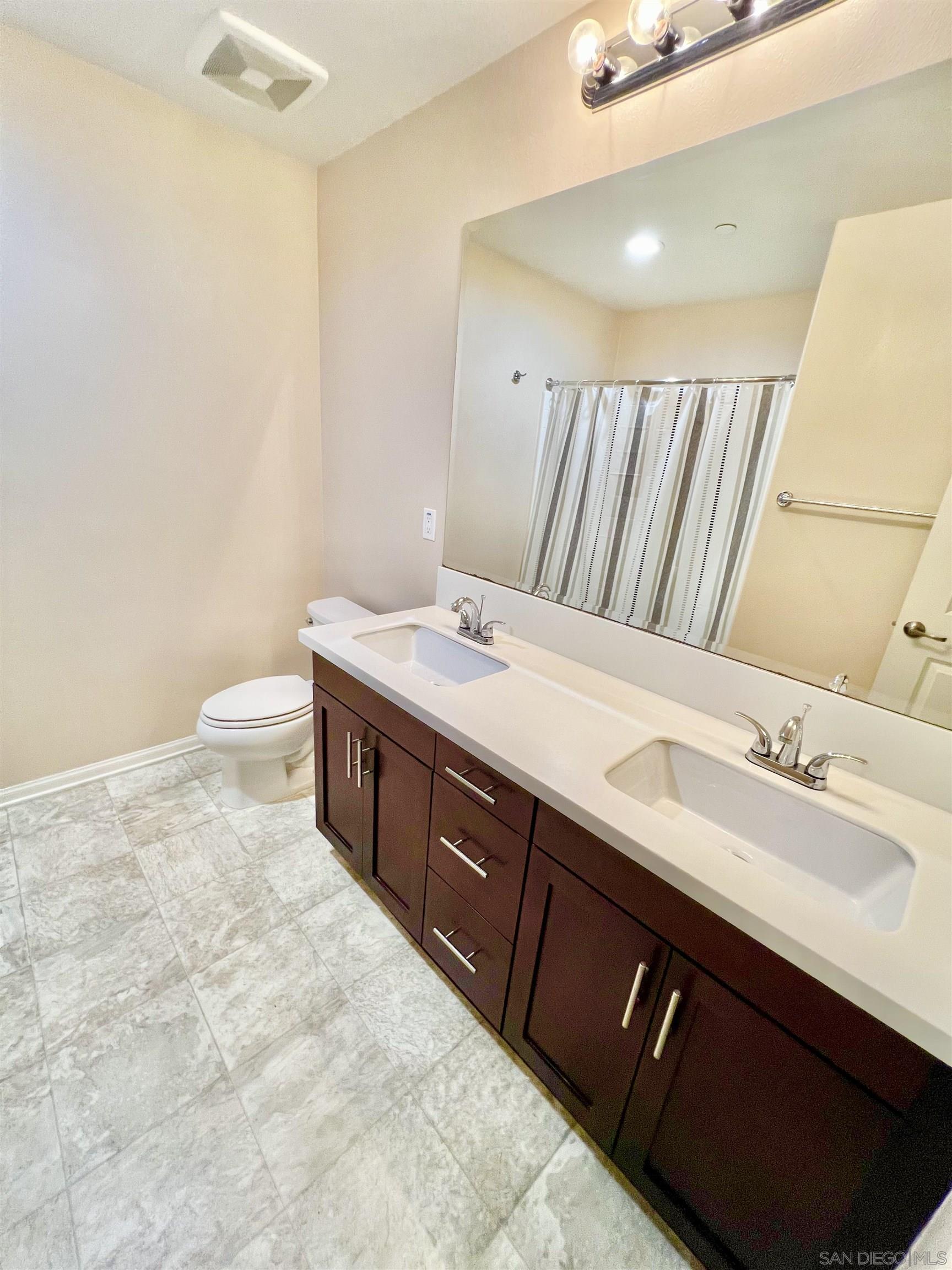 Detail Gallery Image 20 of 28 For 1775  Saltaire Pl  #34,  San Diego,  CA 92154 - 3 Beds | 2/1 Baths