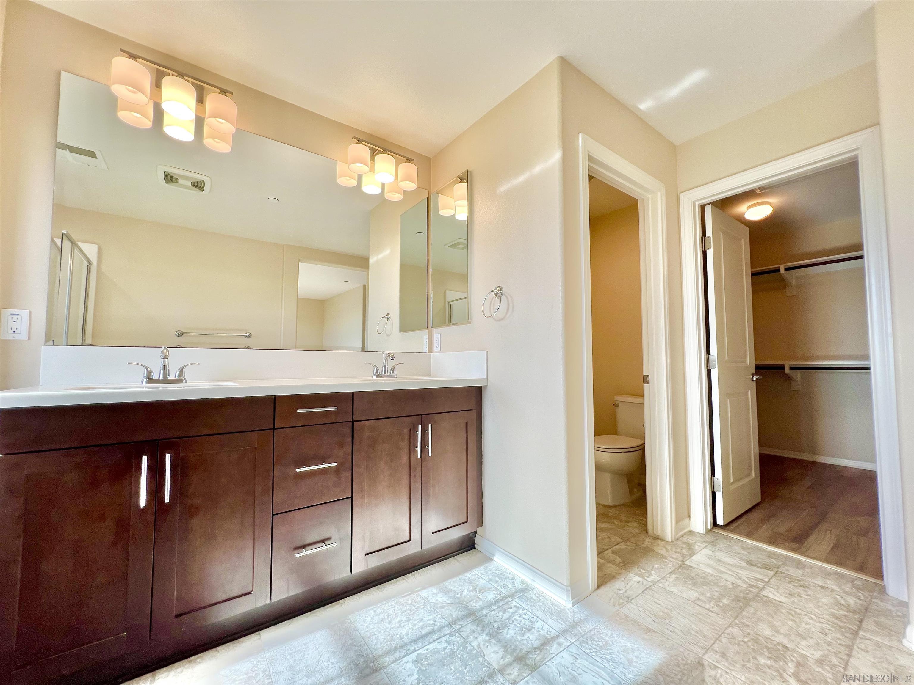 Detail Gallery Image 21 of 28 For 1775  Saltaire Pl  #34,  San Diego,  CA 92154 - 3 Beds | 2/1 Baths