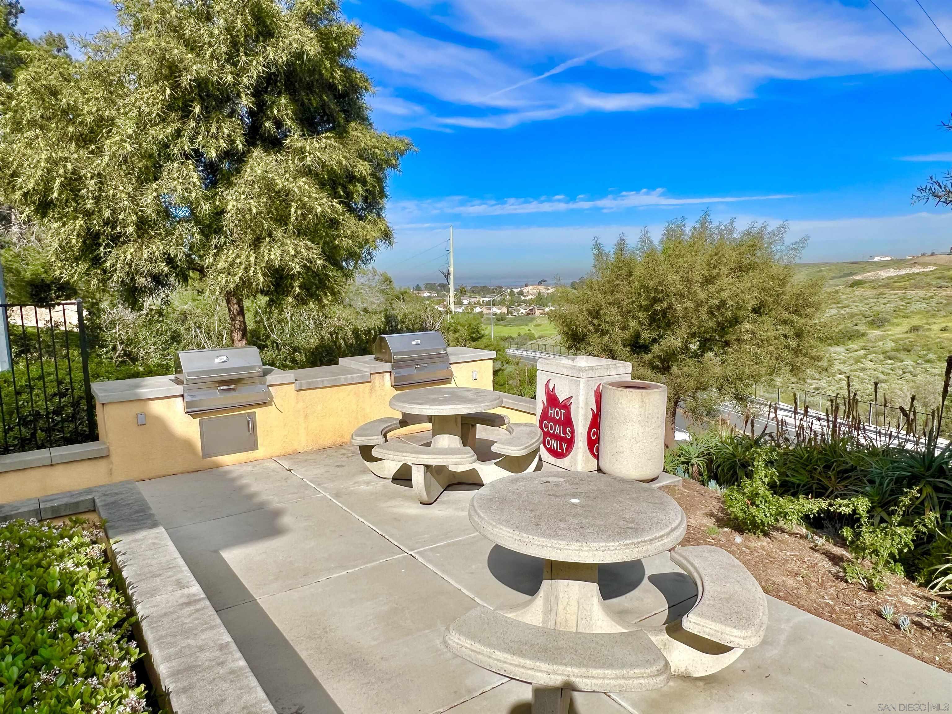 Detail Gallery Image 24 of 28 For 1775  Saltaire Pl  #34,  San Diego,  CA 92154 - 3 Beds | 2/1 Baths