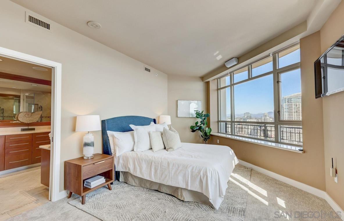 Detail Gallery Image 43 of 68 For 700  W Harbor Dr  2902, San Diego,  CA 92101 - 2 Beds | 2 Baths