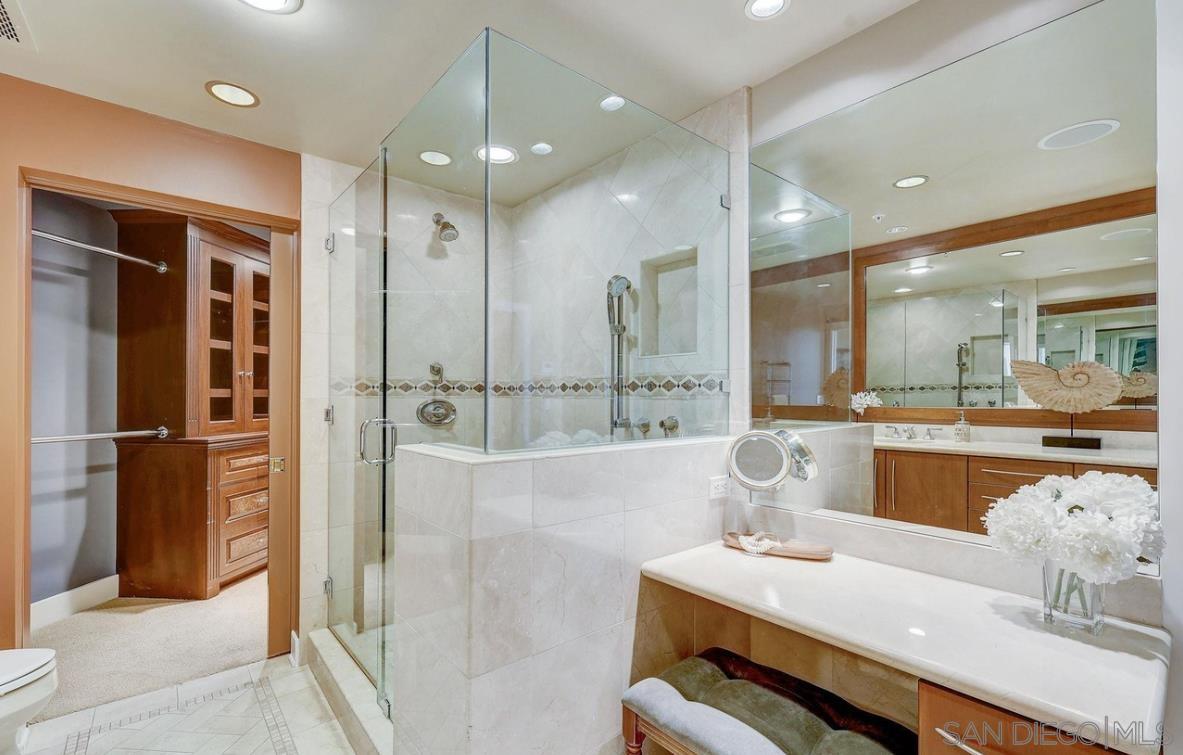 Detail Gallery Image 52 of 68 For 700  W Harbor Dr  2902, San Diego,  CA 92101 - 2 Beds | 2 Baths