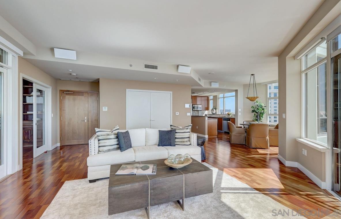 Detail Gallery Image 8 of 68 For 700  W Harbor Dr  2902, San Diego,  CA 92101 - 2 Beds | 2 Baths