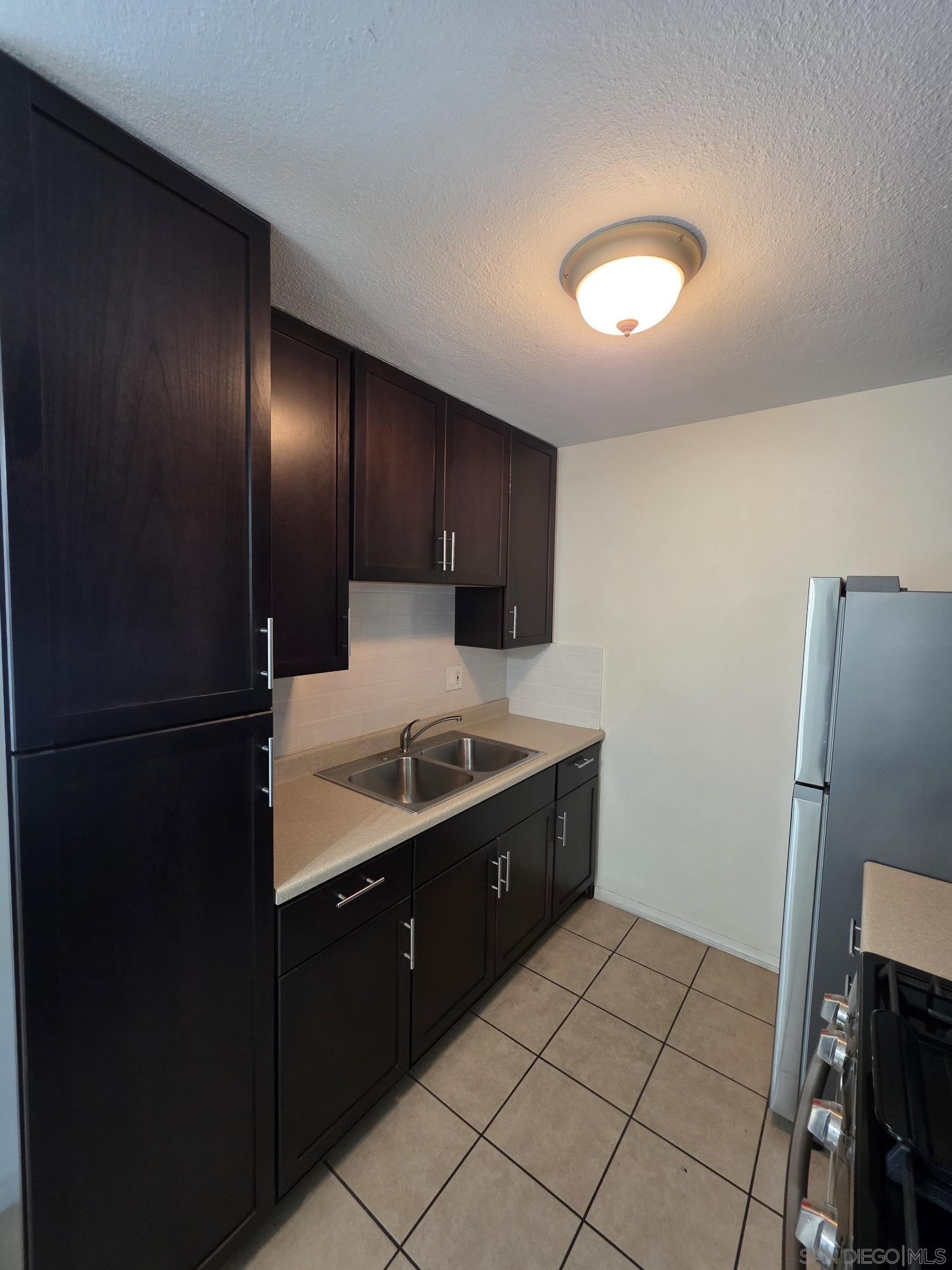 Detail Gallery Image 6 of 13 For 9739  Winter Gardens Blvd  #4,  Lakeside,  CA 92040 - 1 Beds | 1 Baths