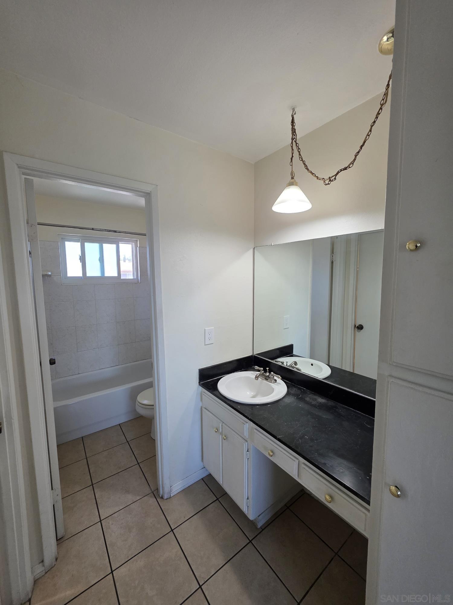 Detail Gallery Image 8 of 13 For 9739  Winter Gardens Blvd  #4,  Lakeside,  CA 92040 - 1 Beds | 1 Baths