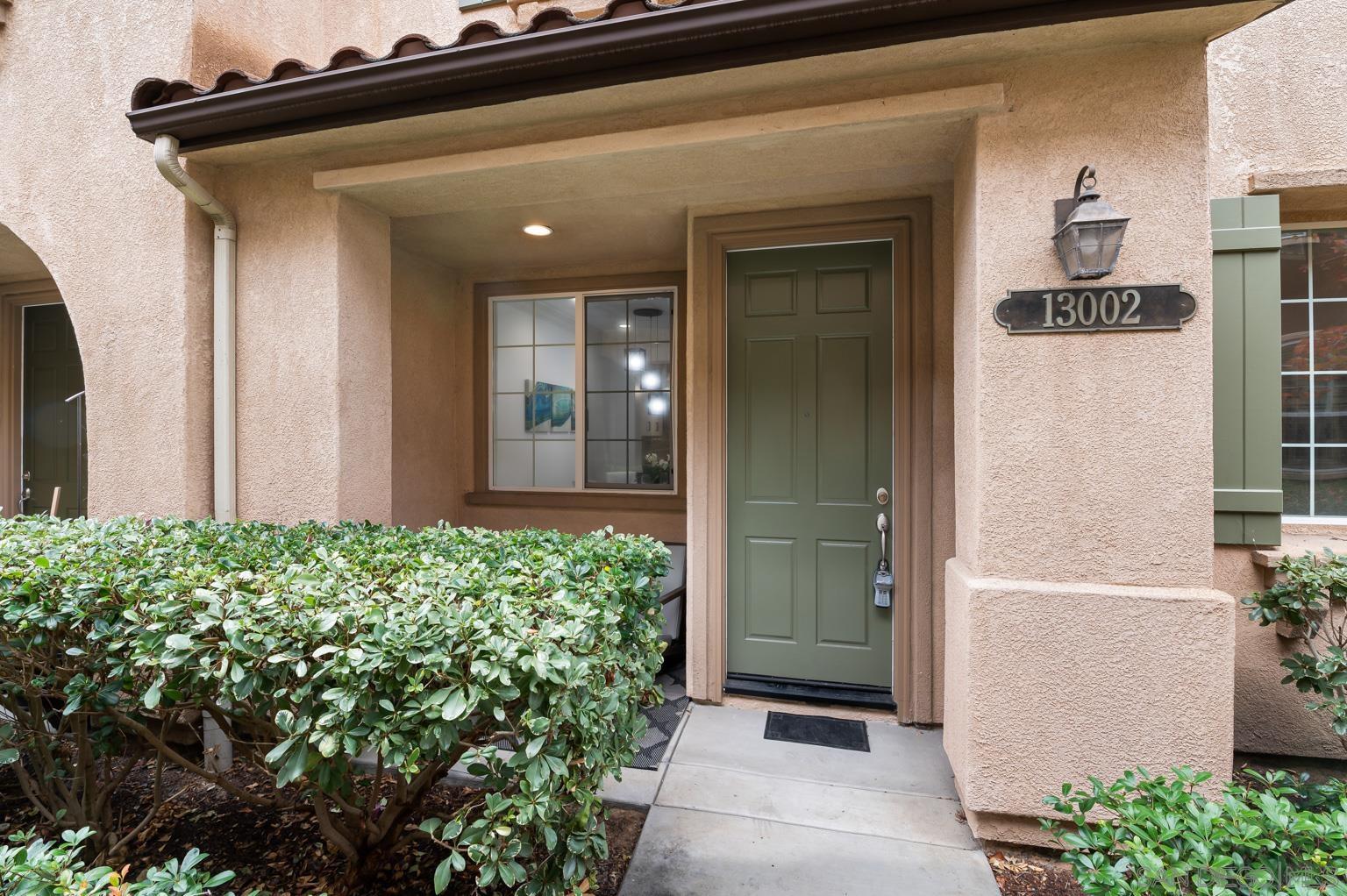 Detail Gallery Image 17 of 21 For 13002  Requlo Place, San Diego,  CA 92130 - 3 Beds | 2/1 Baths