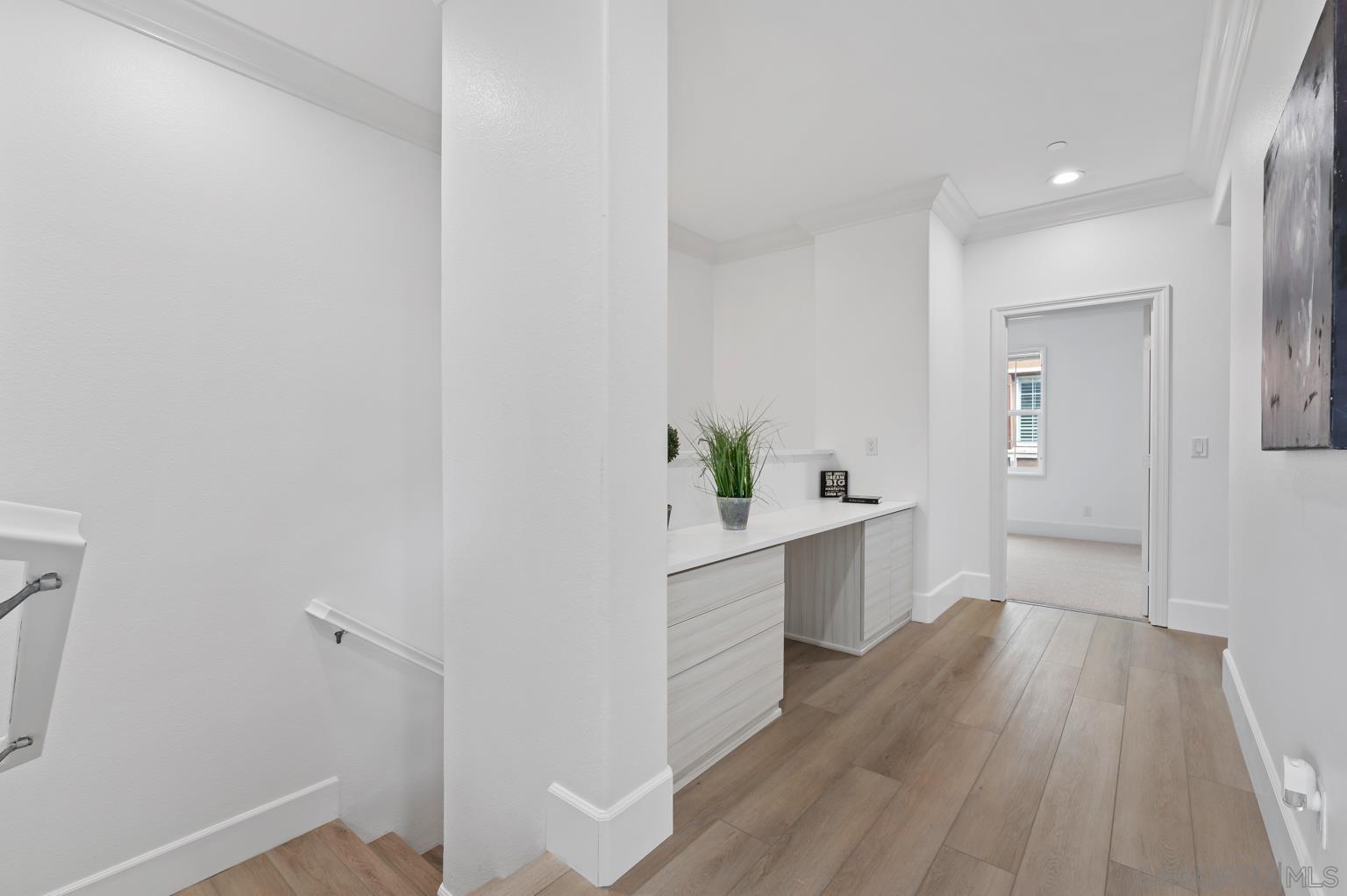 Detail Gallery Image 6 of 21 For 13002  Requlo Place, San Diego,  CA 92130 - 3 Beds | 2/1 Baths