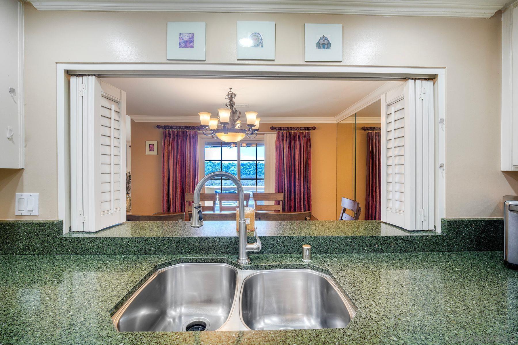 Detail Gallery Image 11 of 65 For 629  Concerto Gln, Escondido,  CA 92025 - 3 Beds | 2/1 Baths