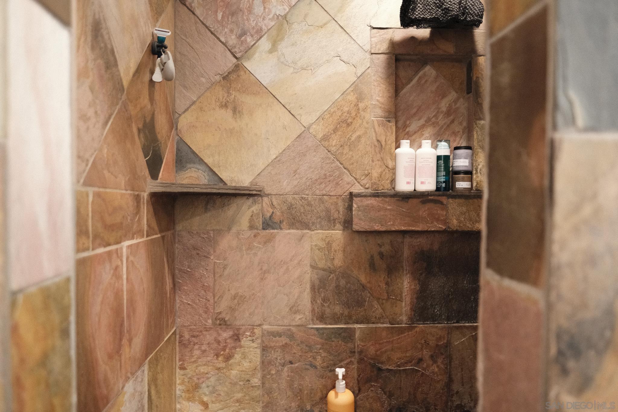 Detail Gallery Image 18 of 42 For 26327 N Broadway, Escondido,  CA 92026 - 3 Beds | 2 Baths