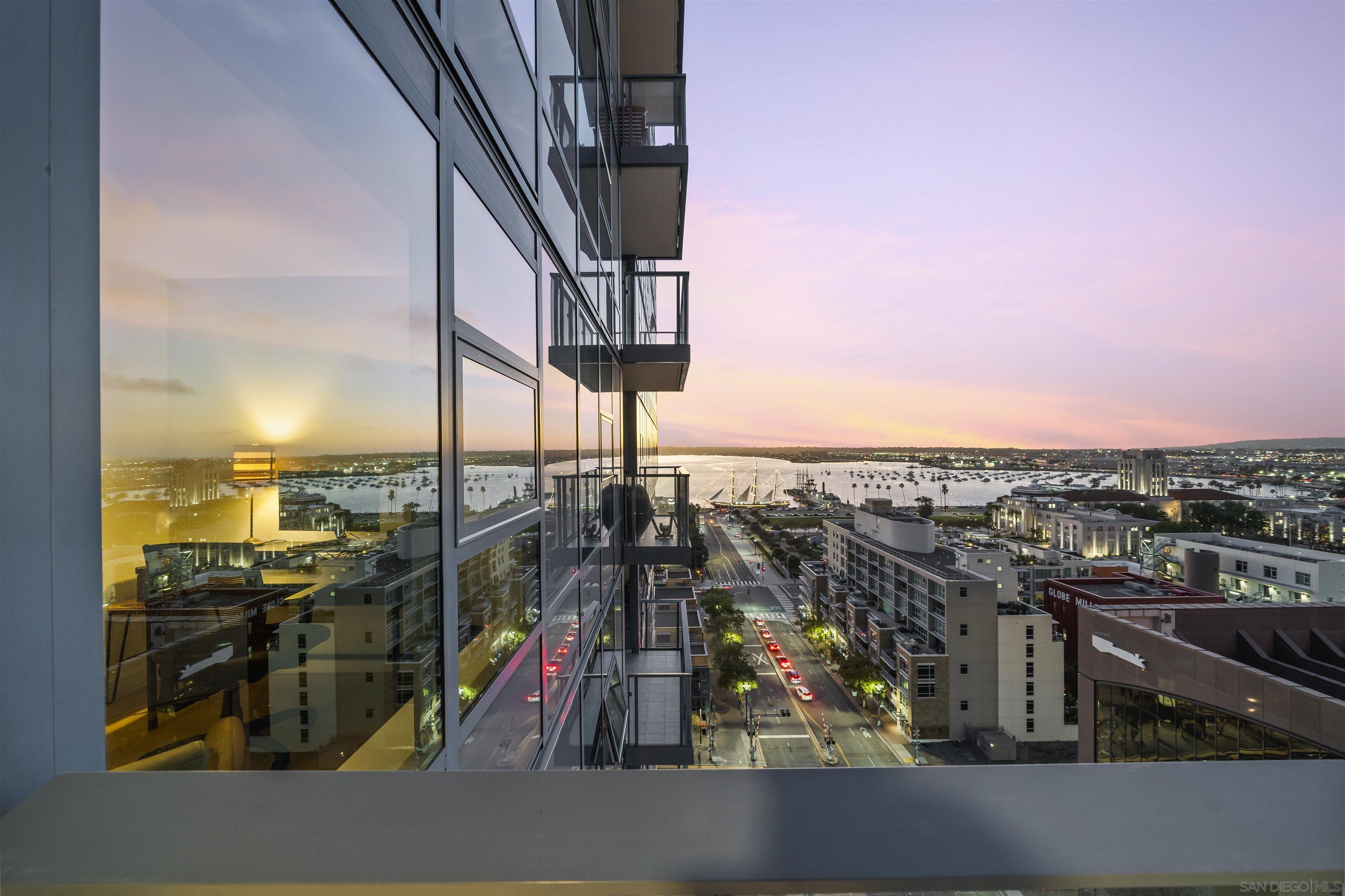 Detail Gallery Image 11 of 57 For 1388  Kettner Blvd  #1504,  San Diego,  CA 92101 - 2 Beds | 2 Baths