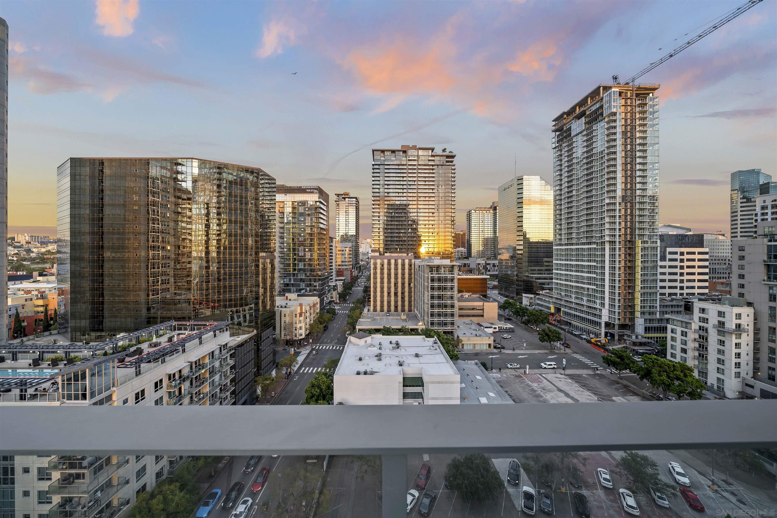 Detail Gallery Image 14 of 57 For 1388  Kettner Blvd  #1504,  San Diego,  CA 92101 - 2 Beds | 2 Baths