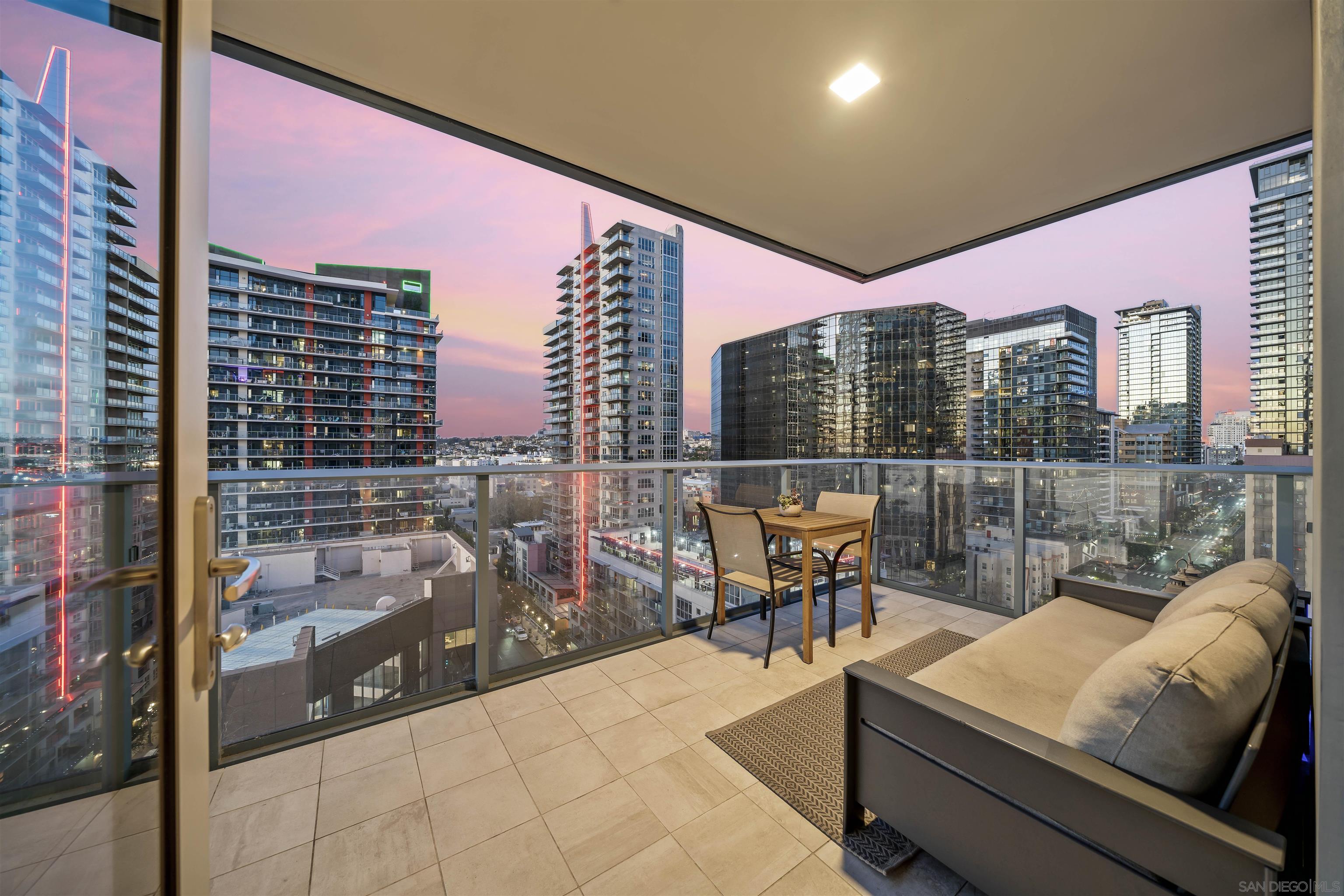 Detail Gallery Image 15 of 57 For 1388  Kettner Blvd  #1504,  San Diego,  CA 92101 - 2 Beds | 2 Baths