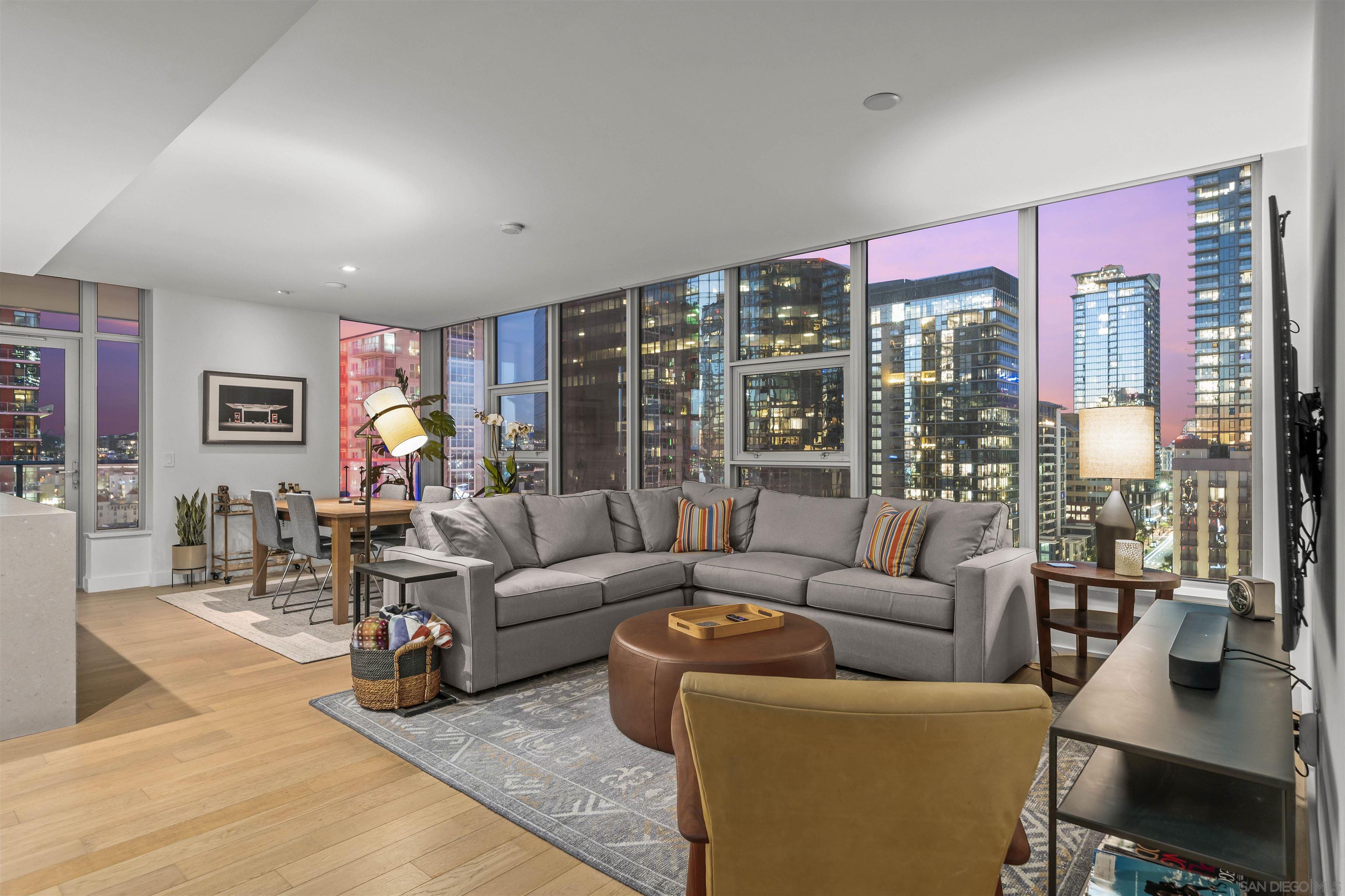 Detail Gallery Image 3 of 57 For 1388  Kettner Blvd  #1504,  San Diego,  CA 92101 - 2 Beds | 2 Baths