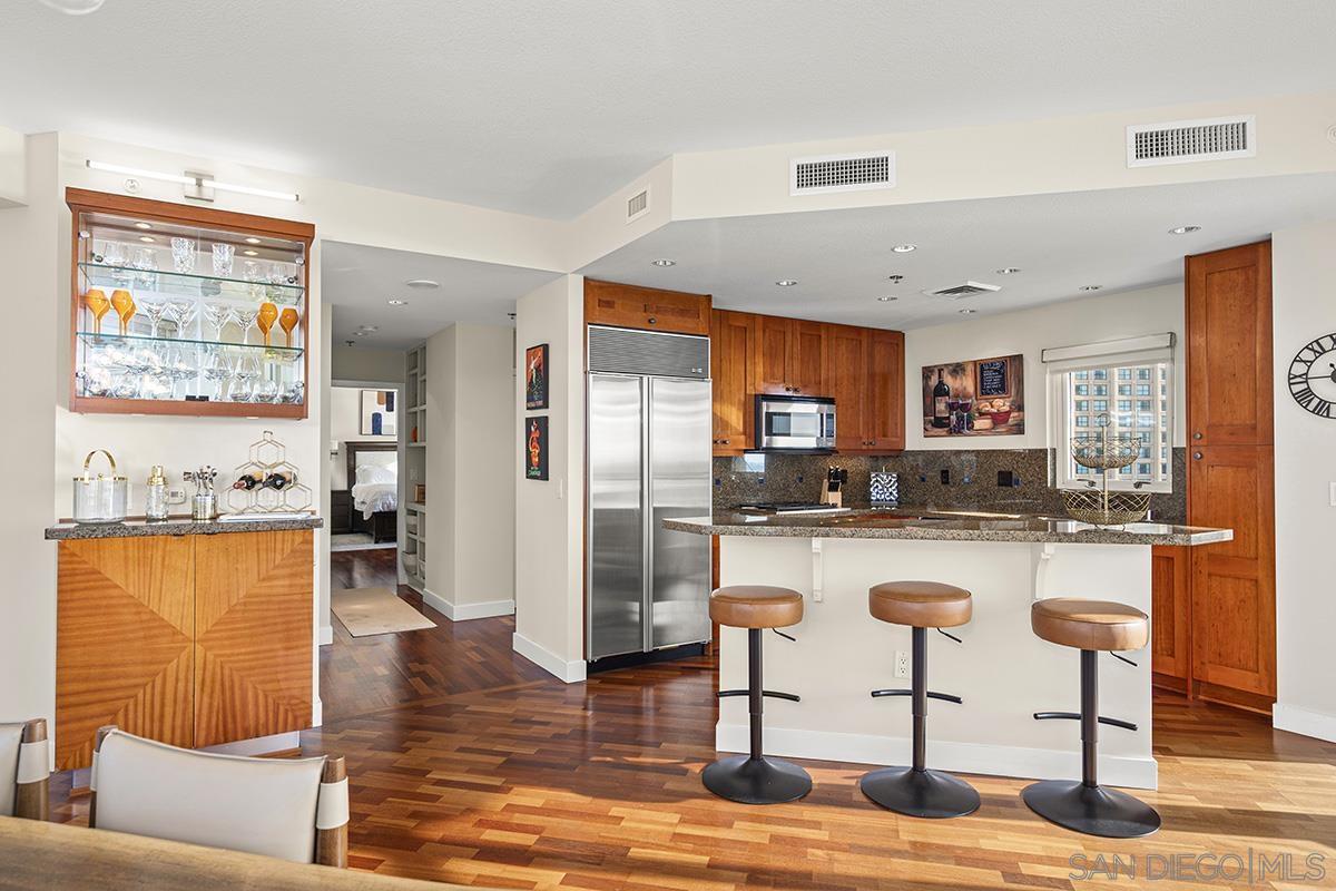 Detail Gallery Image 14 of 51 For 700 W Harbor  1204, San Diego,  CA 92101 - 3 Beds | 2 Baths