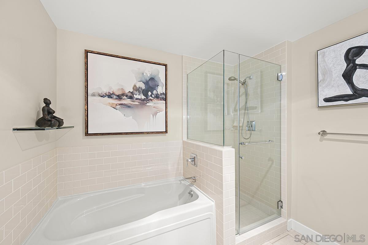 Detail Gallery Image 24 of 51 For 700 W Harbor  1204, San Diego,  CA 92101 - 3 Beds | 2 Baths