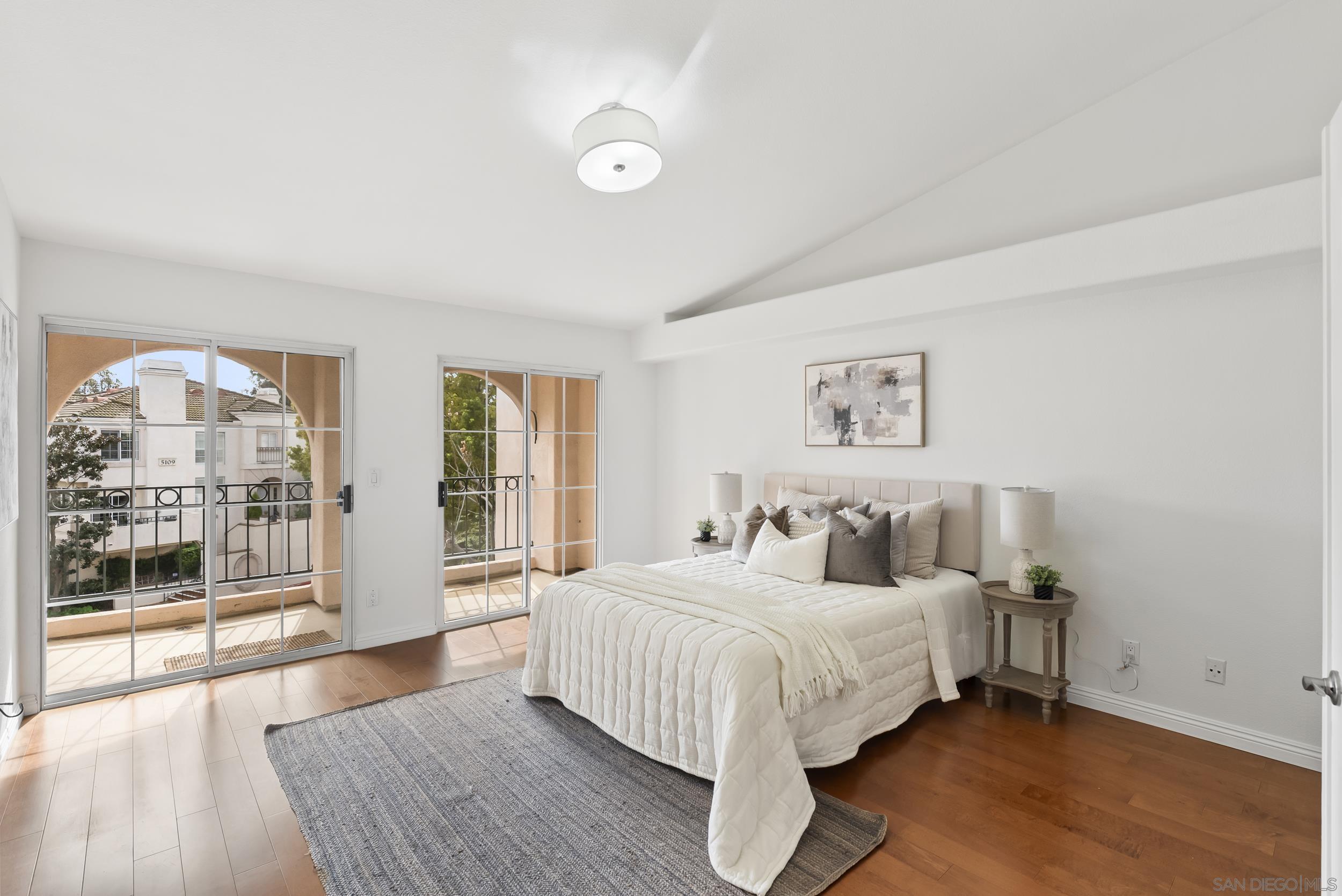 Detail Gallery Image 27 of 40 For 5123  Renaissance Ave  #C,  San Diego,  CA 92122 - 2 Beds | 2/1 Baths