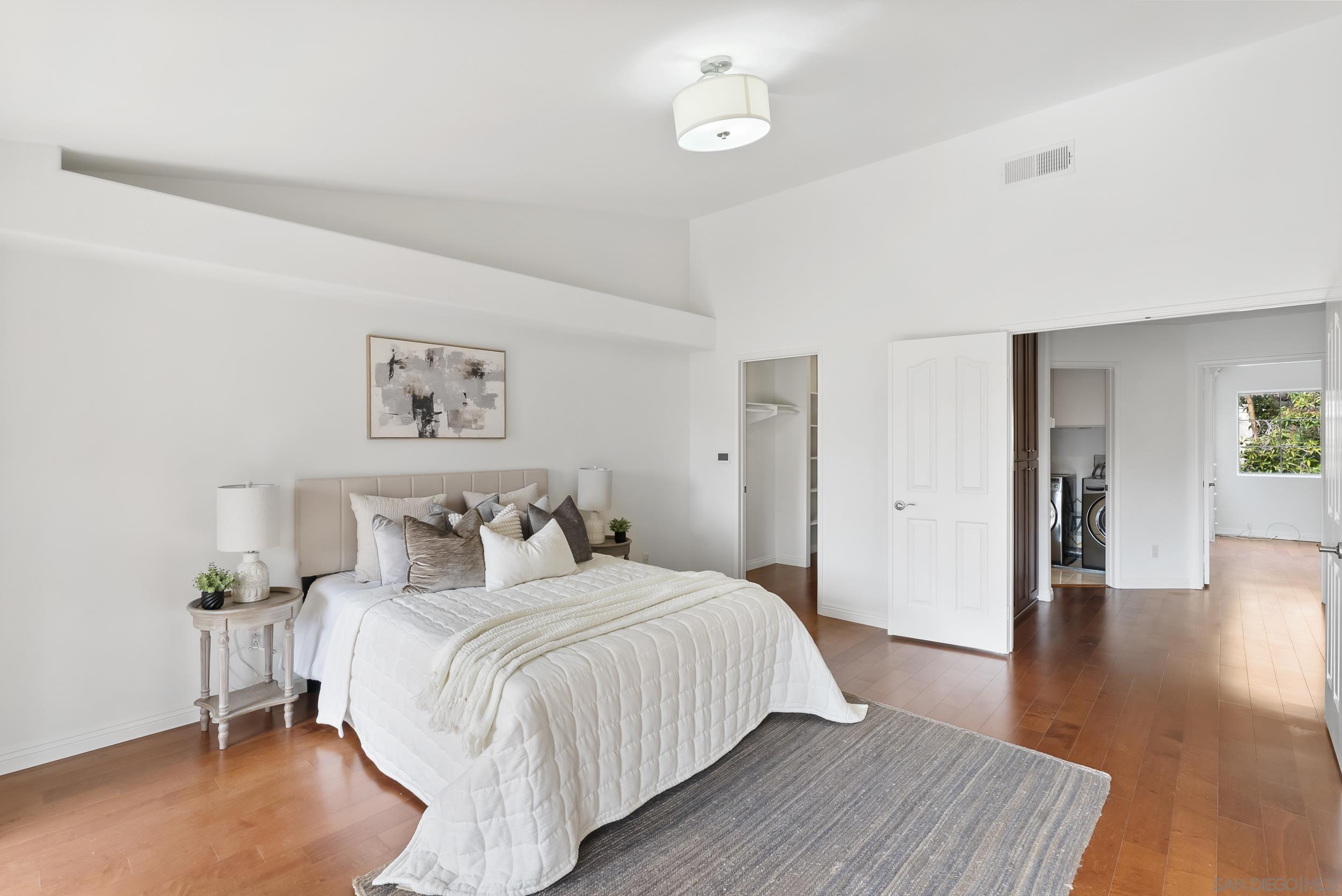 Detail Gallery Image 29 of 40 For 5123  Renaissance Ave  #C,  San Diego,  CA 92122 - 2 Beds | 2/1 Baths