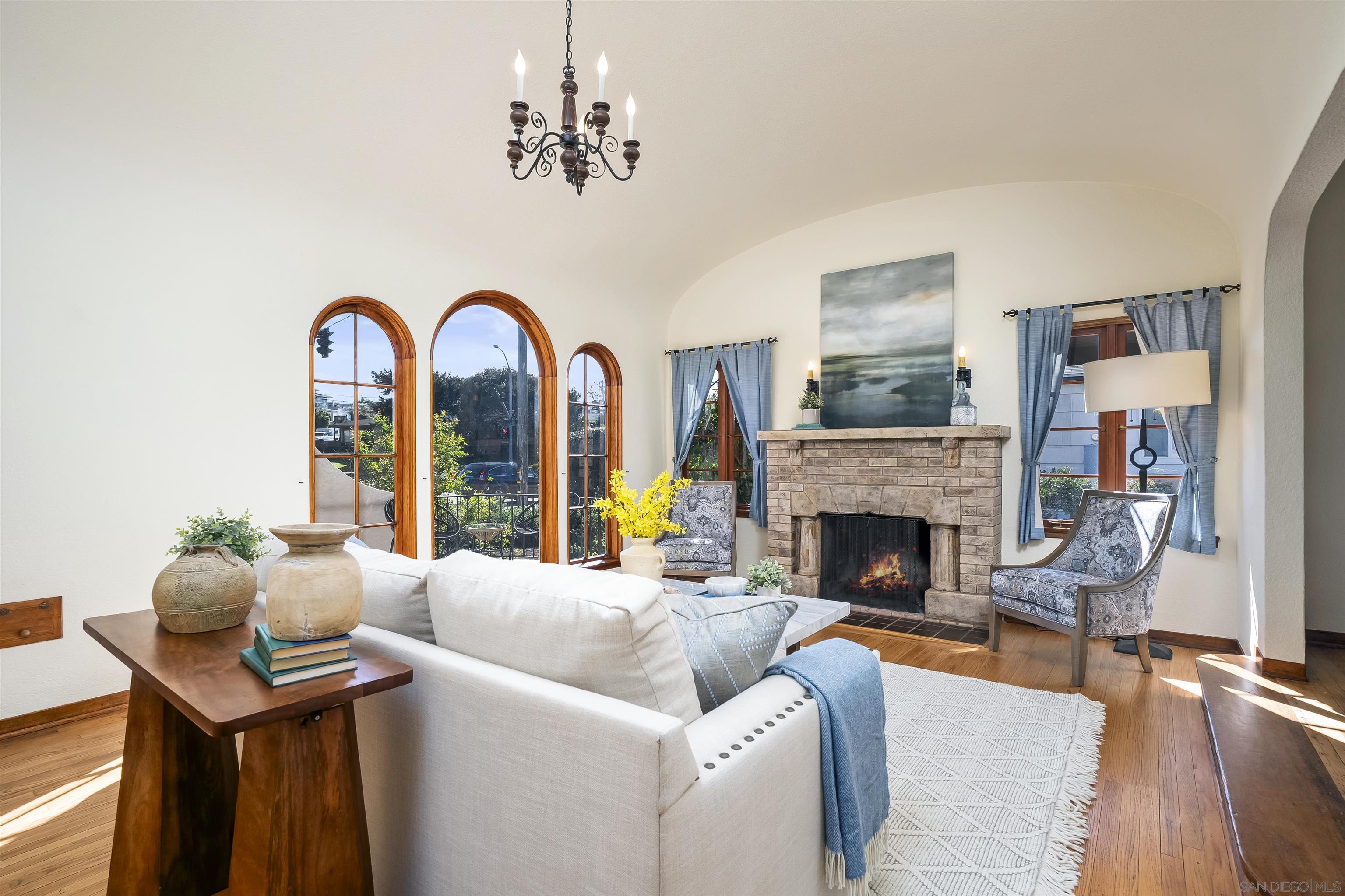 Detail Gallery Image 16 of 58 For 3714  Nimitz Blvd., San Diego,  CA 92107 - 2 Beds | 1/1 Baths