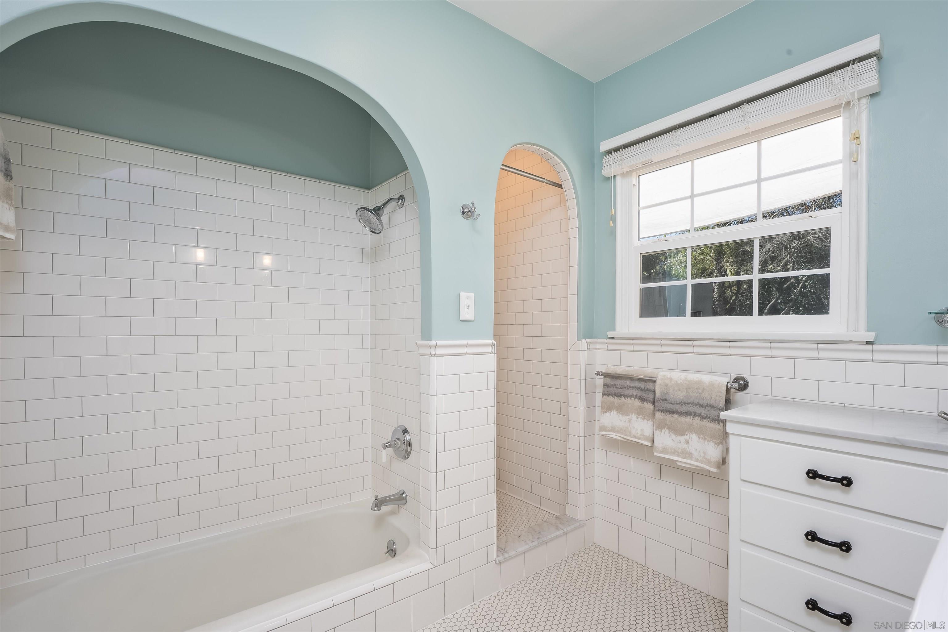 Detail Gallery Image 35 of 58 For 3714  Nimitz Blvd., San Diego,  CA 92107 - 2 Beds | 1/1 Baths