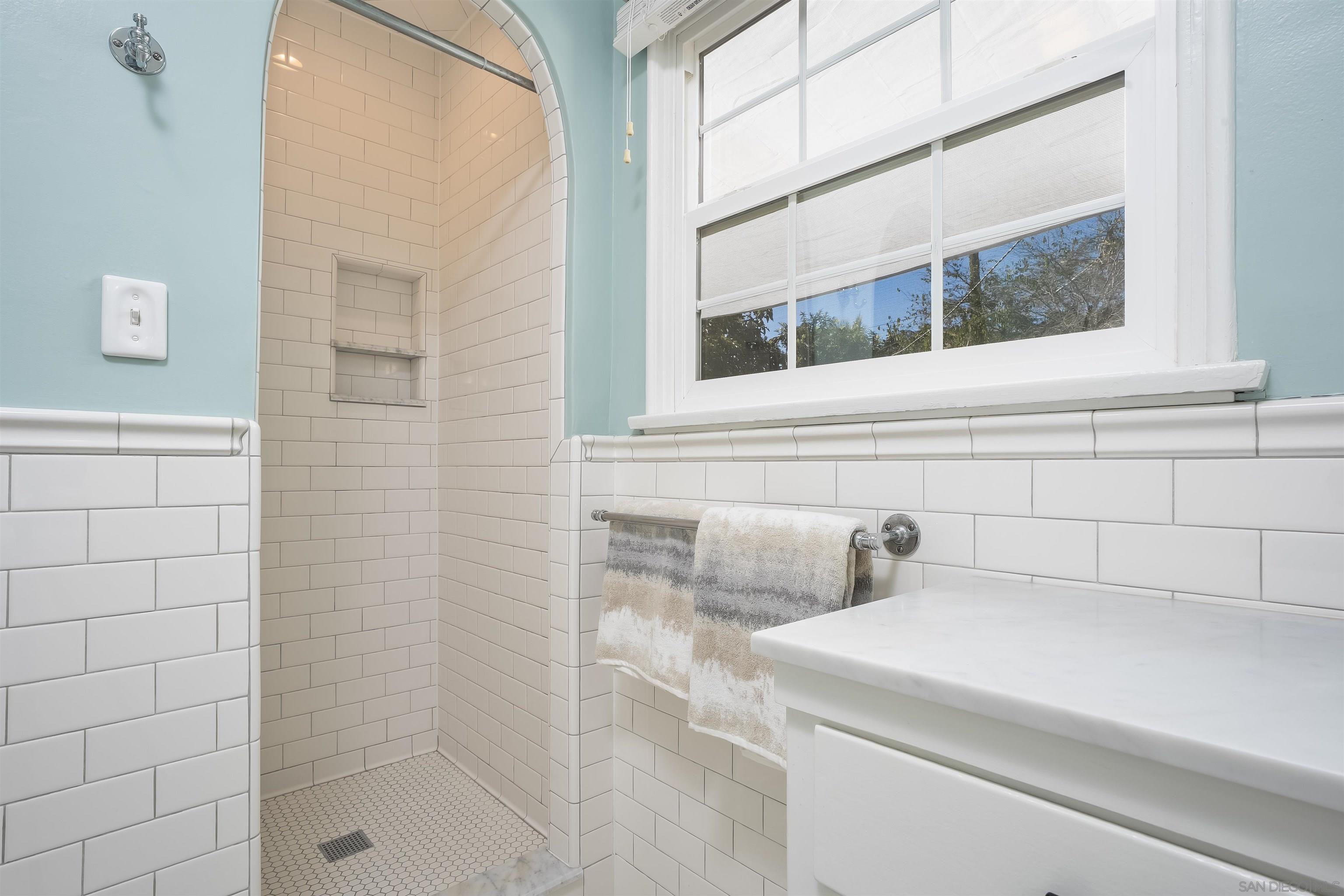 Detail Gallery Image 36 of 58 For 3714  Nimitz Blvd., San Diego,  CA 92107 - 2 Beds | 1/1 Baths