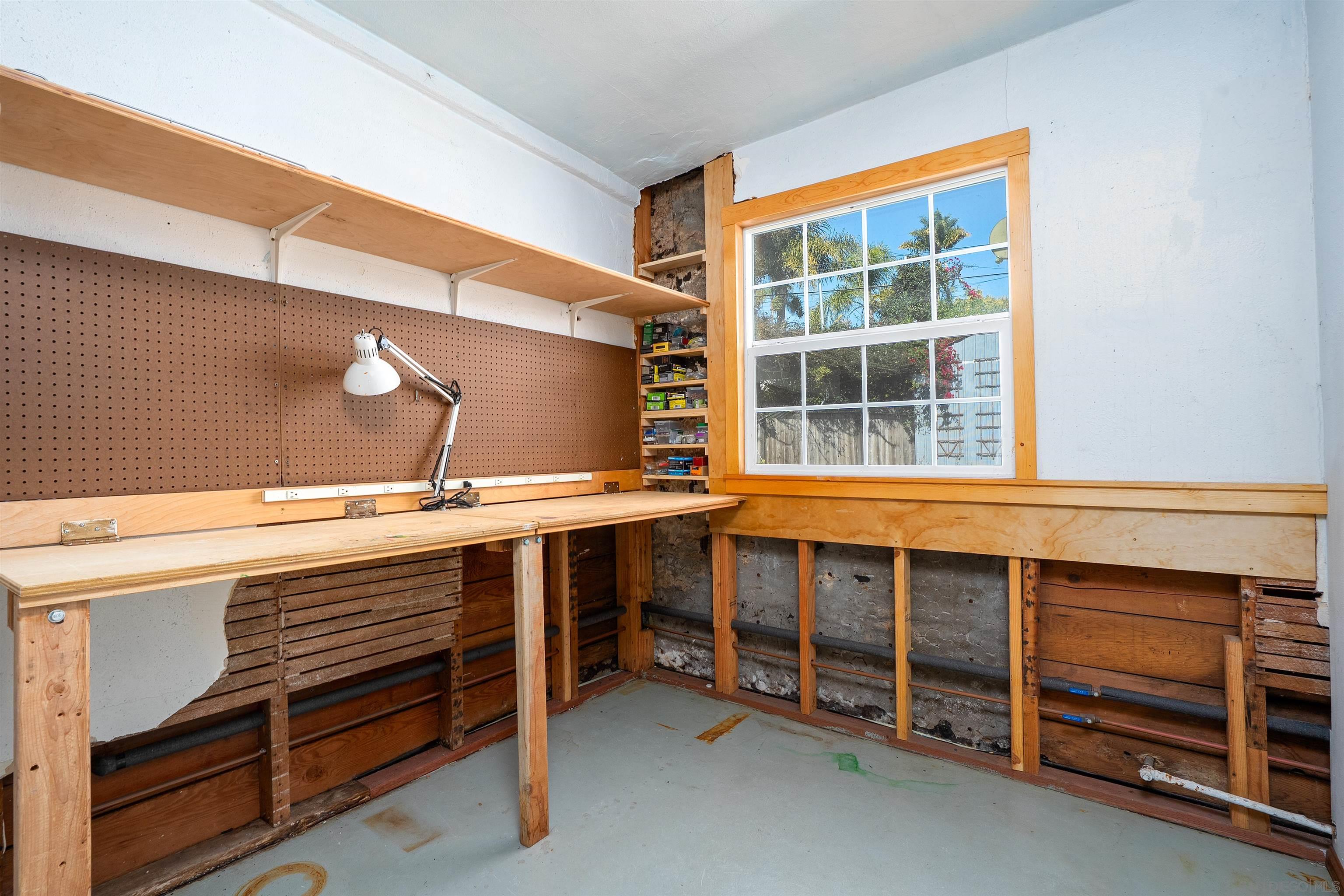 Detail Gallery Image 39 of 58 For 3714  Nimitz Blvd., San Diego,  CA 92107 - 2 Beds | 1/1 Baths