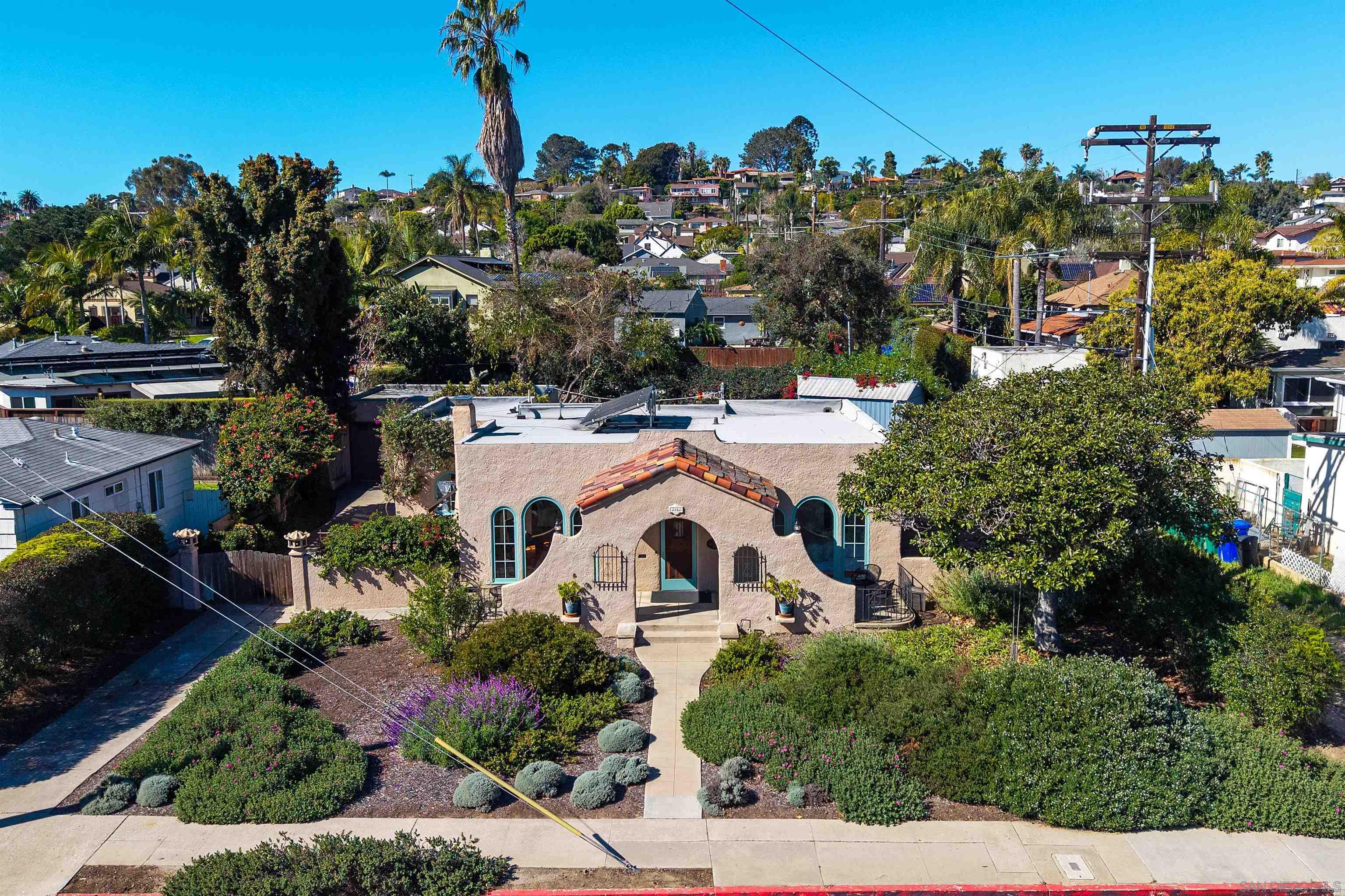 Detail Gallery Image 7 of 58 For 3714  Nimitz Blvd., San Diego,  CA 92107 - 2 Beds | 1/1 Baths