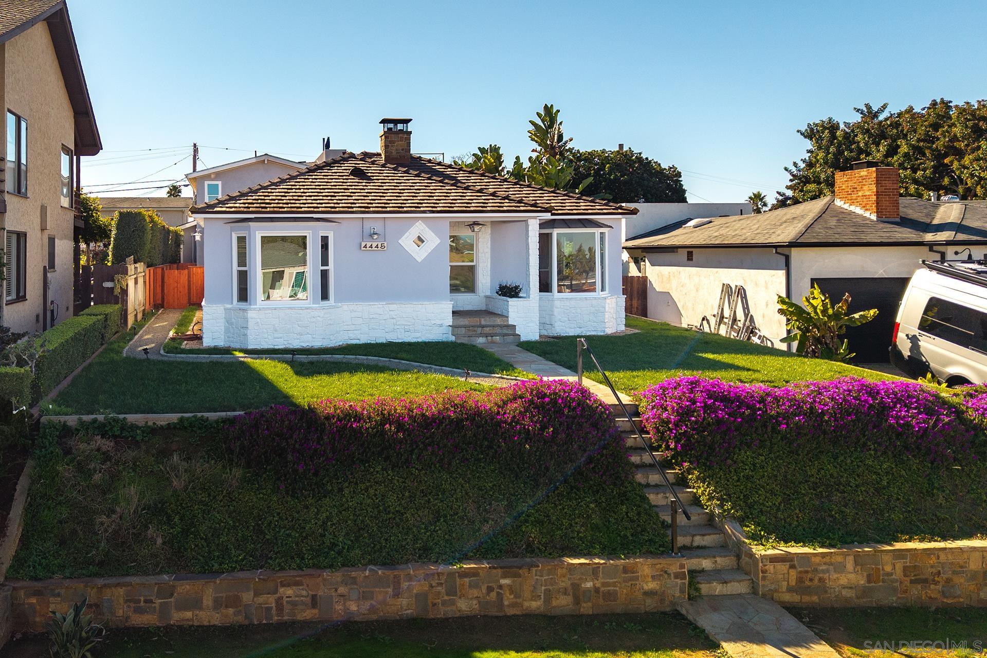 Detail Gallery Image 9 of 75 For 4445  Coronado Avenue, San Diego,  CA 92107 - 6 Beds | 2/1 Baths