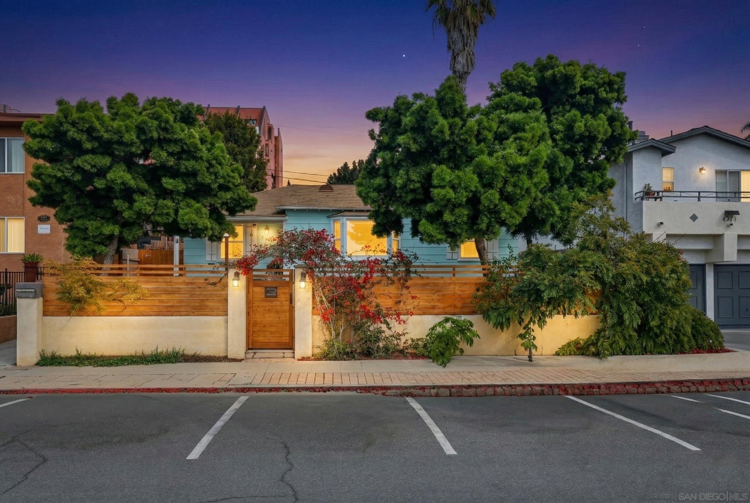 Front Image Thumbnail for SD260004997