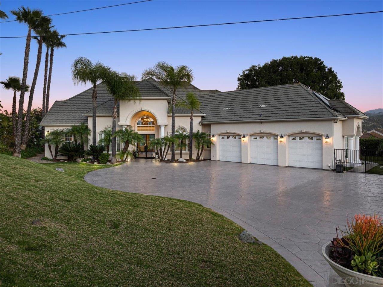 Detail Gallery Image 13 of 75 For 2814  Paseo Del Sol, Escondido,  CA 92025 - 6 Beds | 4/1 Baths