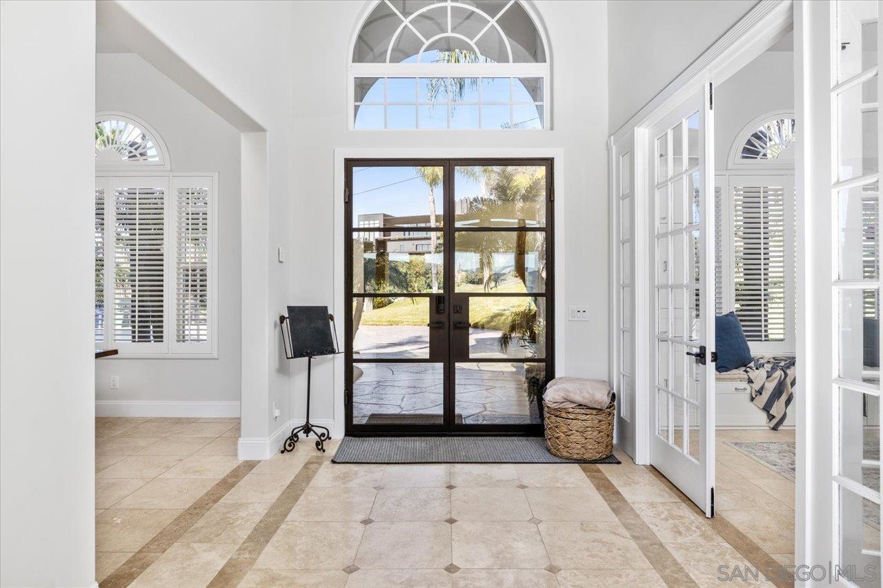 Detail Gallery Image 16 of 75 For 2814  Paseo Del Sol, Escondido,  CA 92025 - 6 Beds | 4/1 Baths