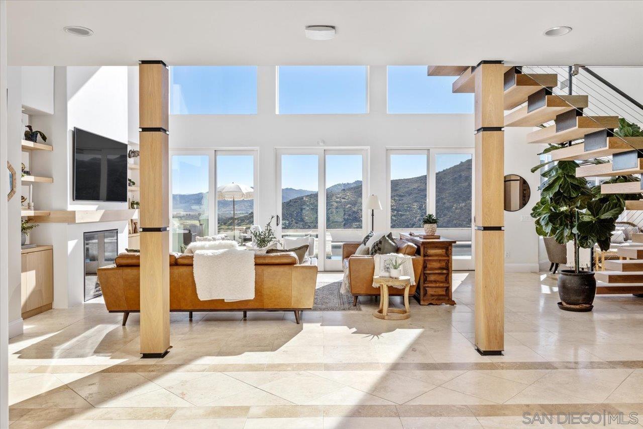 Detail Gallery Image 17 of 75 For 2814  Paseo Del Sol, Escondido,  CA 92025 - 6 Beds | 4/1 Baths