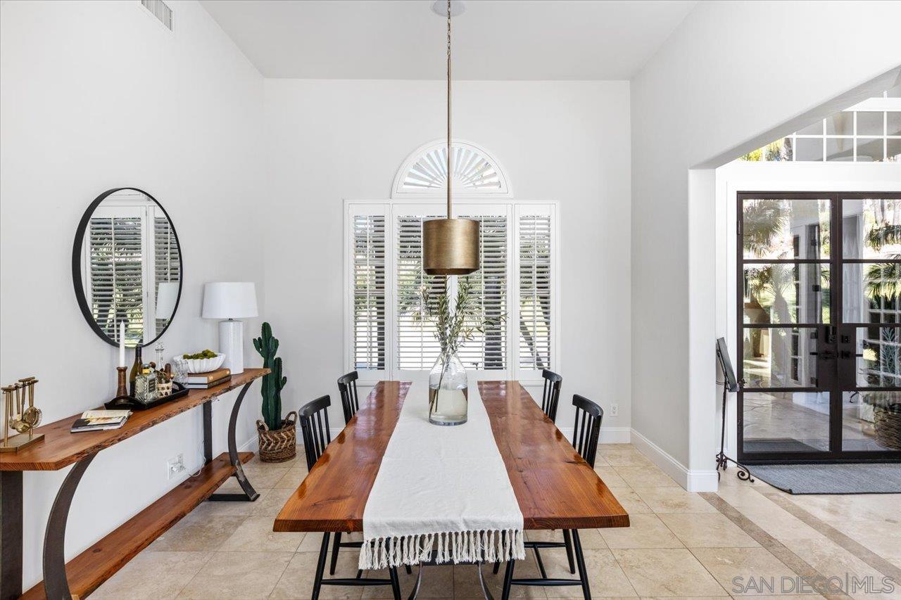 Detail Gallery Image 24 of 75 For 2814  Paseo Del Sol, Escondido,  CA 92025 - 6 Beds | 4/1 Baths