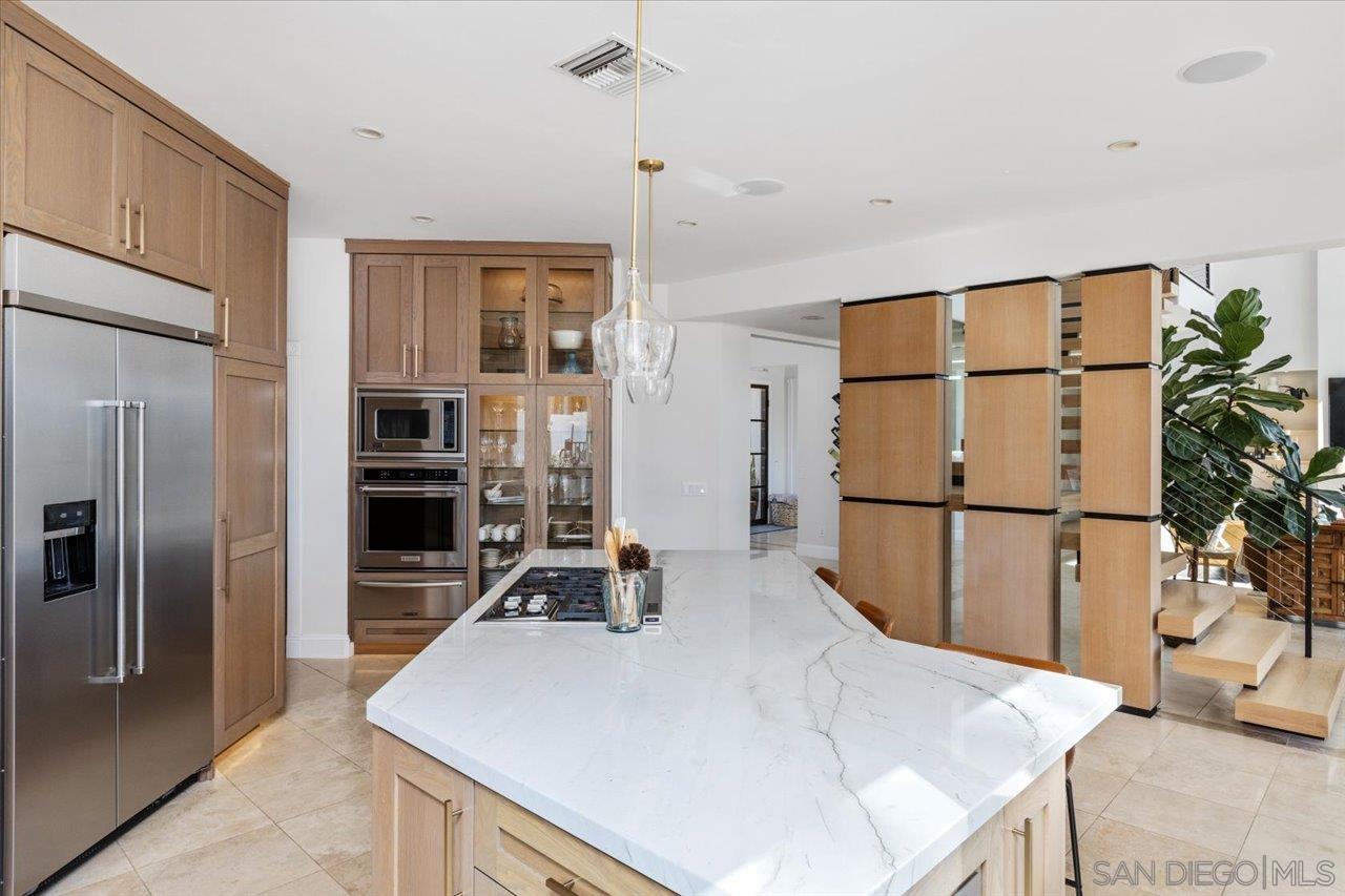 Detail Gallery Image 28 of 75 For 2814  Paseo Del Sol, Escondido,  CA 92025 - 6 Beds | 4/1 Baths