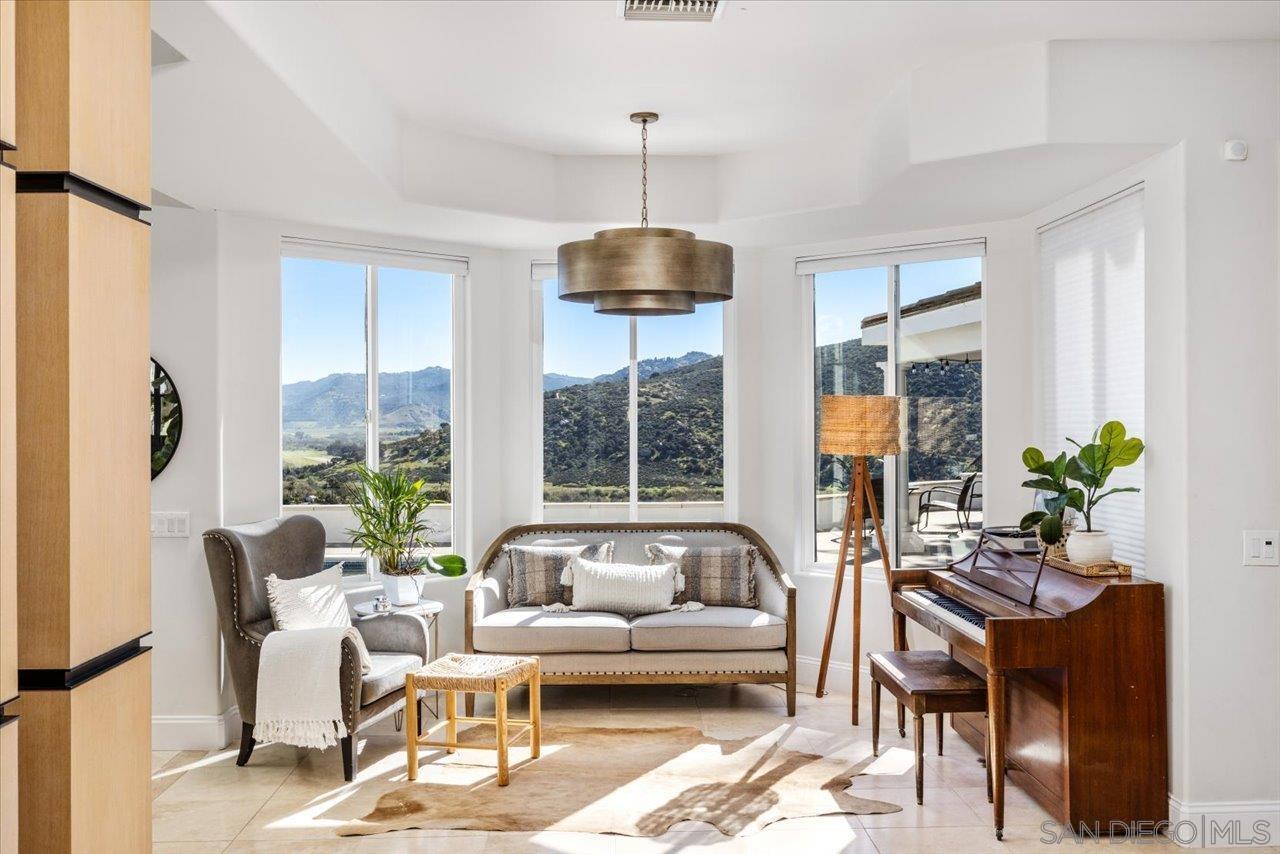 Detail Gallery Image 31 of 75 For 2814  Paseo Del Sol, Escondido,  CA 92025 - 6 Beds | 4/1 Baths