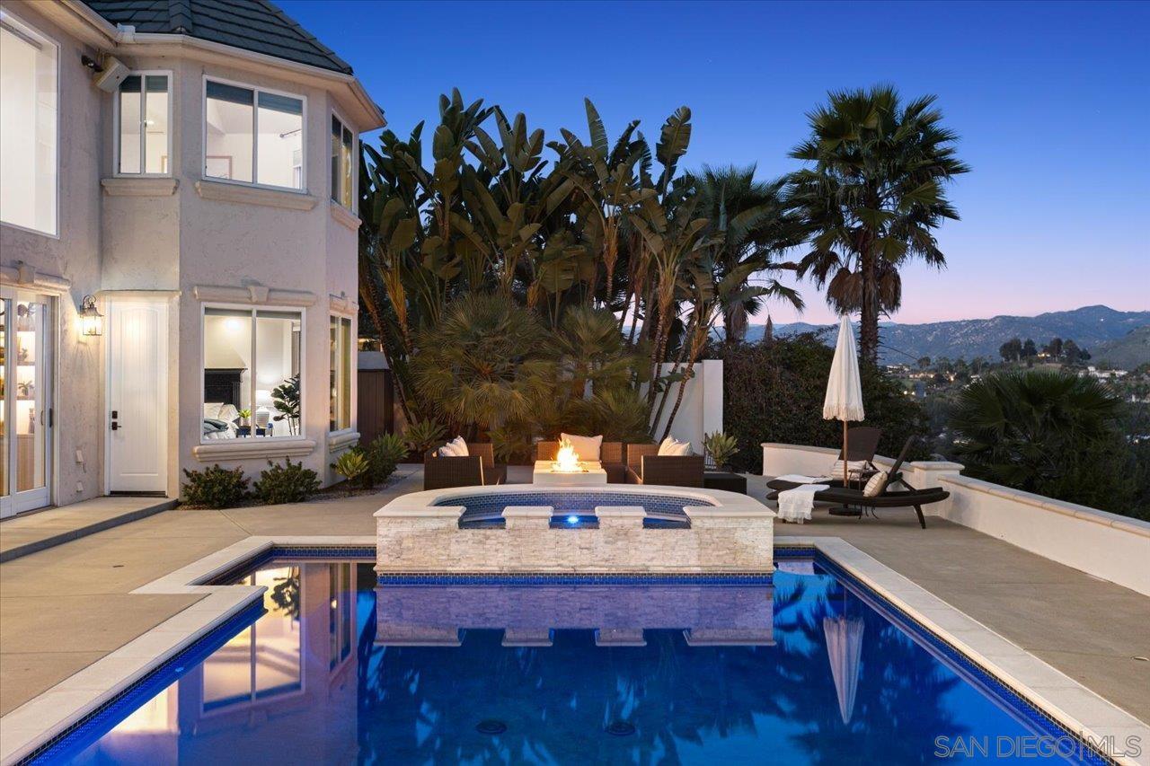 Detail Gallery Image 5 of 75 For 2814  Paseo Del Sol, Escondido,  CA 92025 - 6 Beds | 4/1 Baths