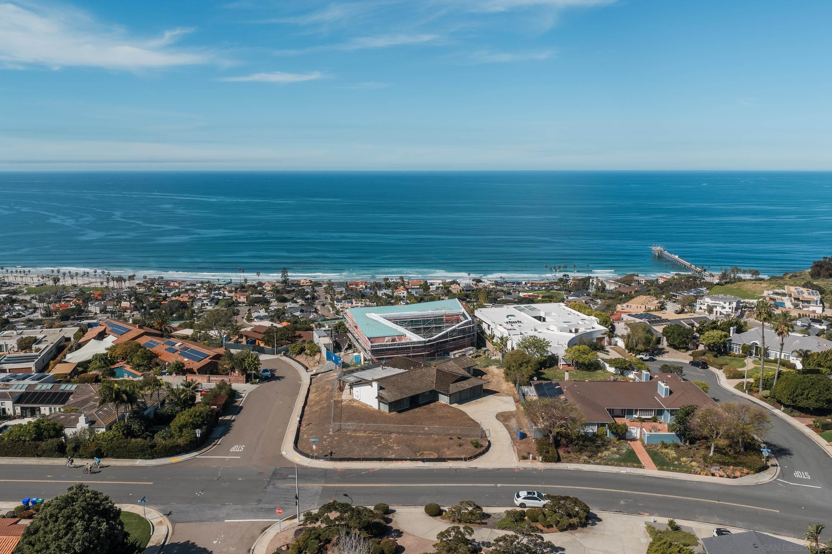 Detail Gallery Image 2 of 12 For 8504  Prestwick Dr, La Jolla,  CA 92037 - 4 Beds | 4 Baths