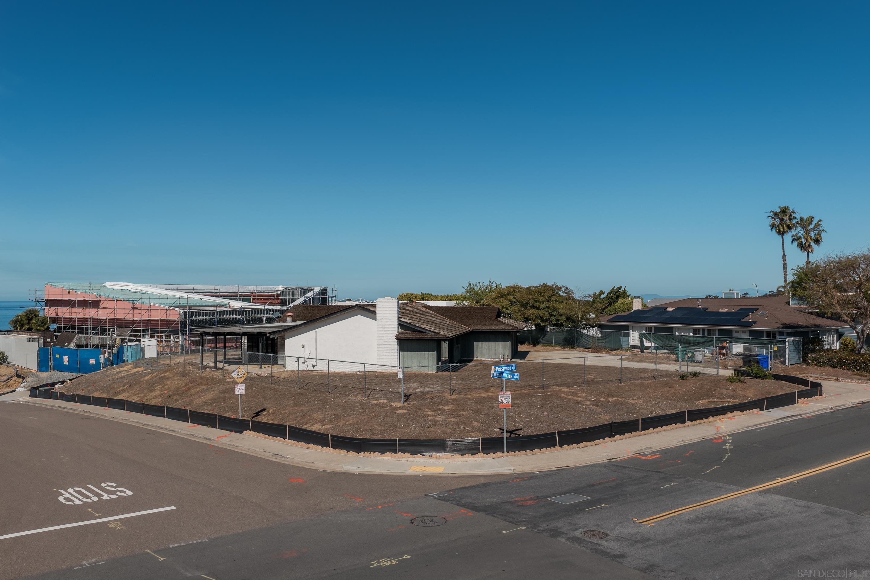 Detail Gallery Image 6 of 12 For 8504  Prestwick Dr, La Jolla,  CA 92037 - 4 Beds | 4 Baths