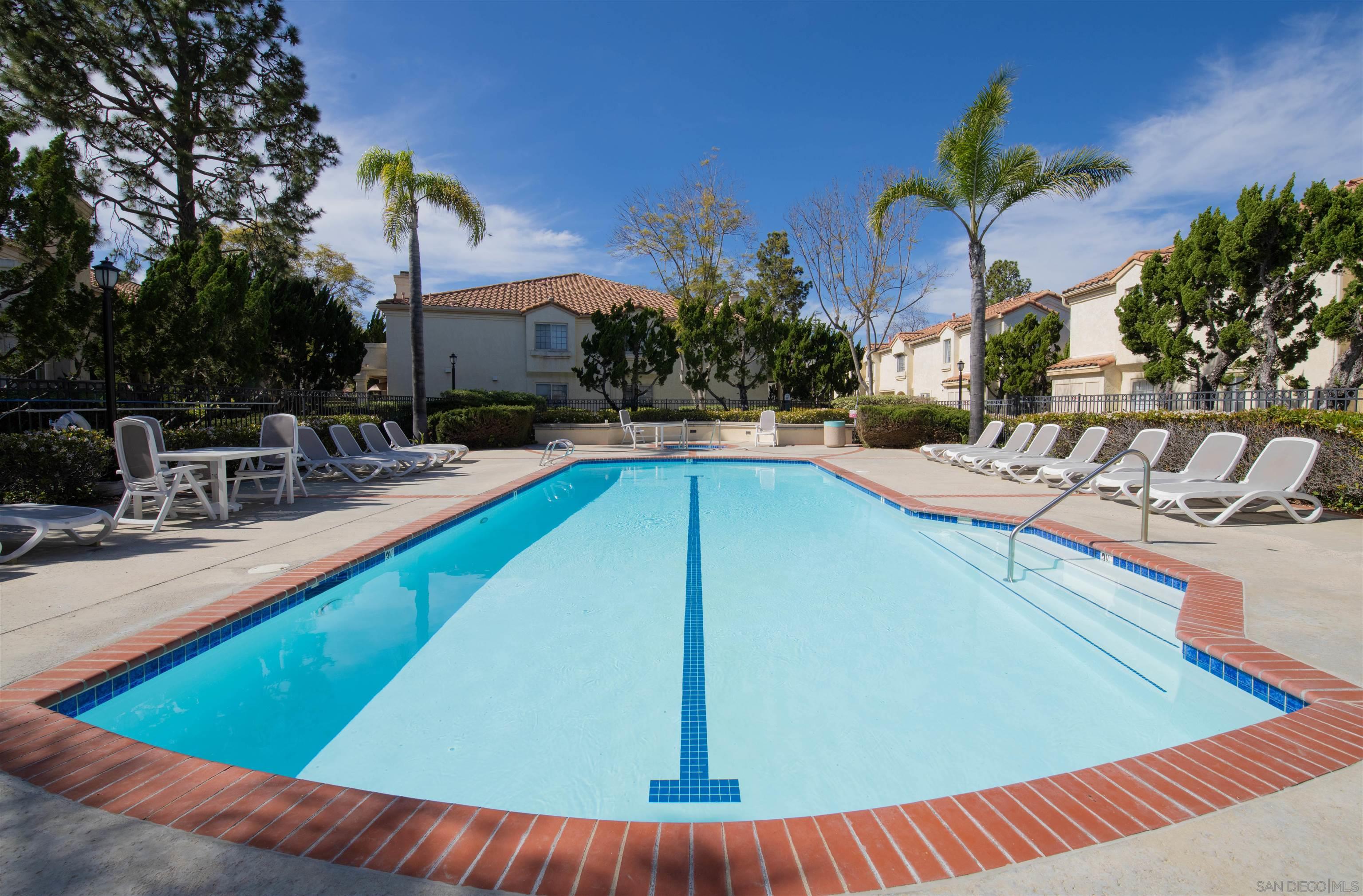 Detail Gallery Image 14 of 16 For 1050  La Tortuga Dr  #15,  Vista,  CA 92081 - 2 Beds | 1/1 Baths