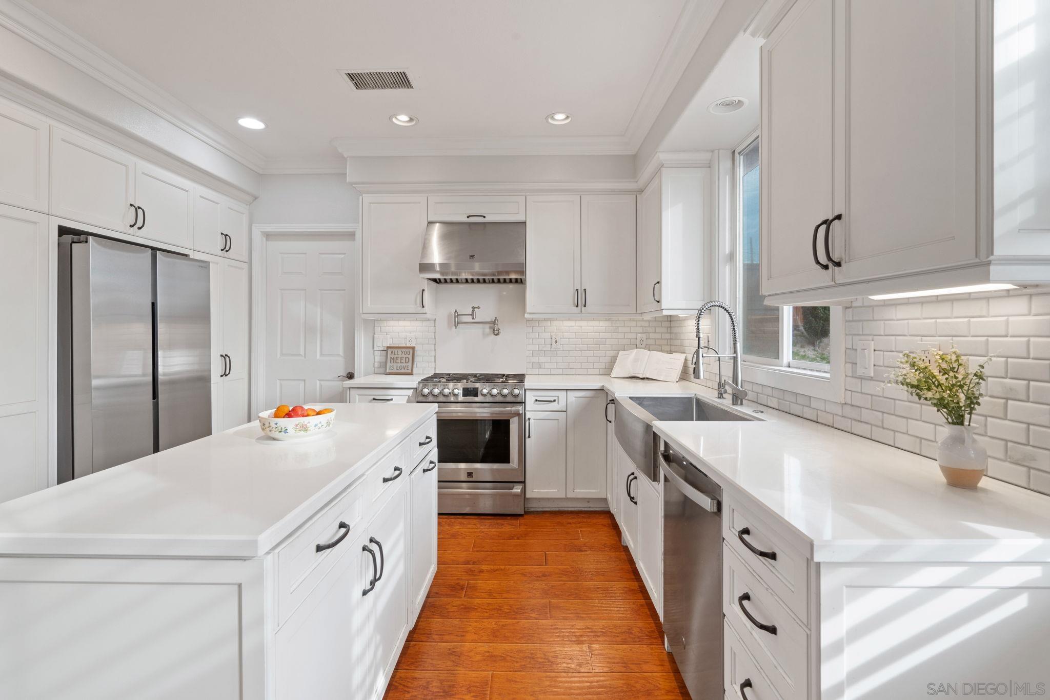 Detail Gallery Image 25 of 60 For 644  Wilmington Dr, Chula Vista,  CA 91914 - 5 Beds | 4 Baths