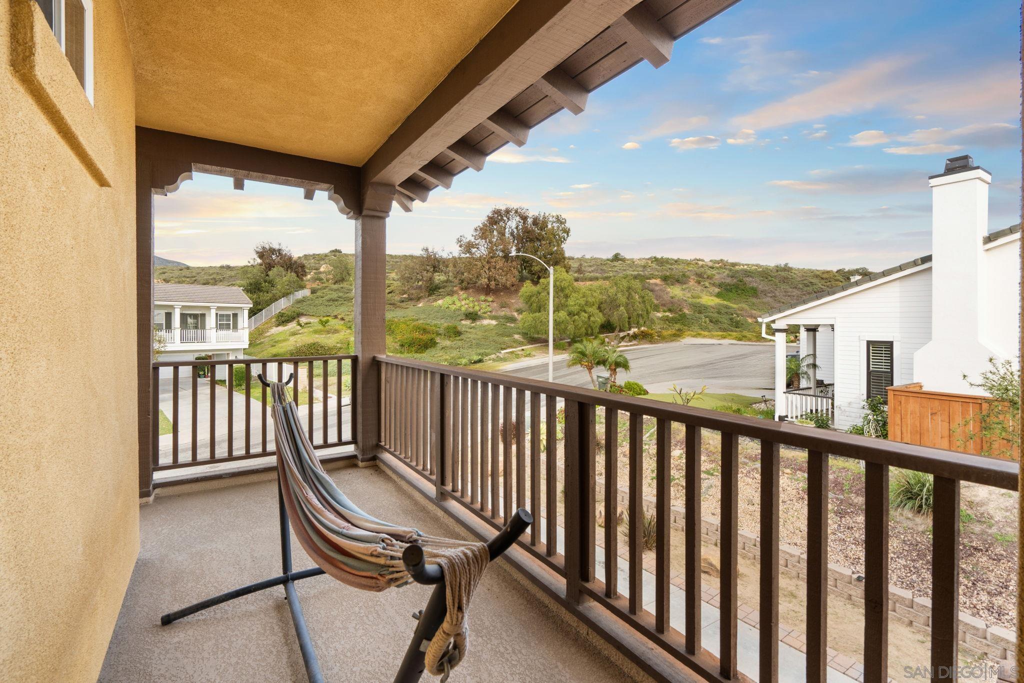 Detail Gallery Image 5 of 60 For 644  Wilmington Dr, Chula Vista,  CA 91914 - 5 Beds | 4 Baths