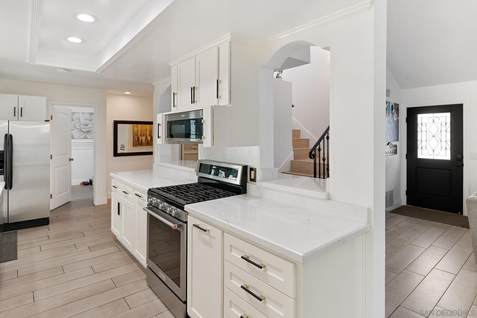 Detail Gallery Image 18 of 49 For 14192  Chicarita Creek Rd, San Diego,  CA 92128 - 4 Beds | 2/1 Baths