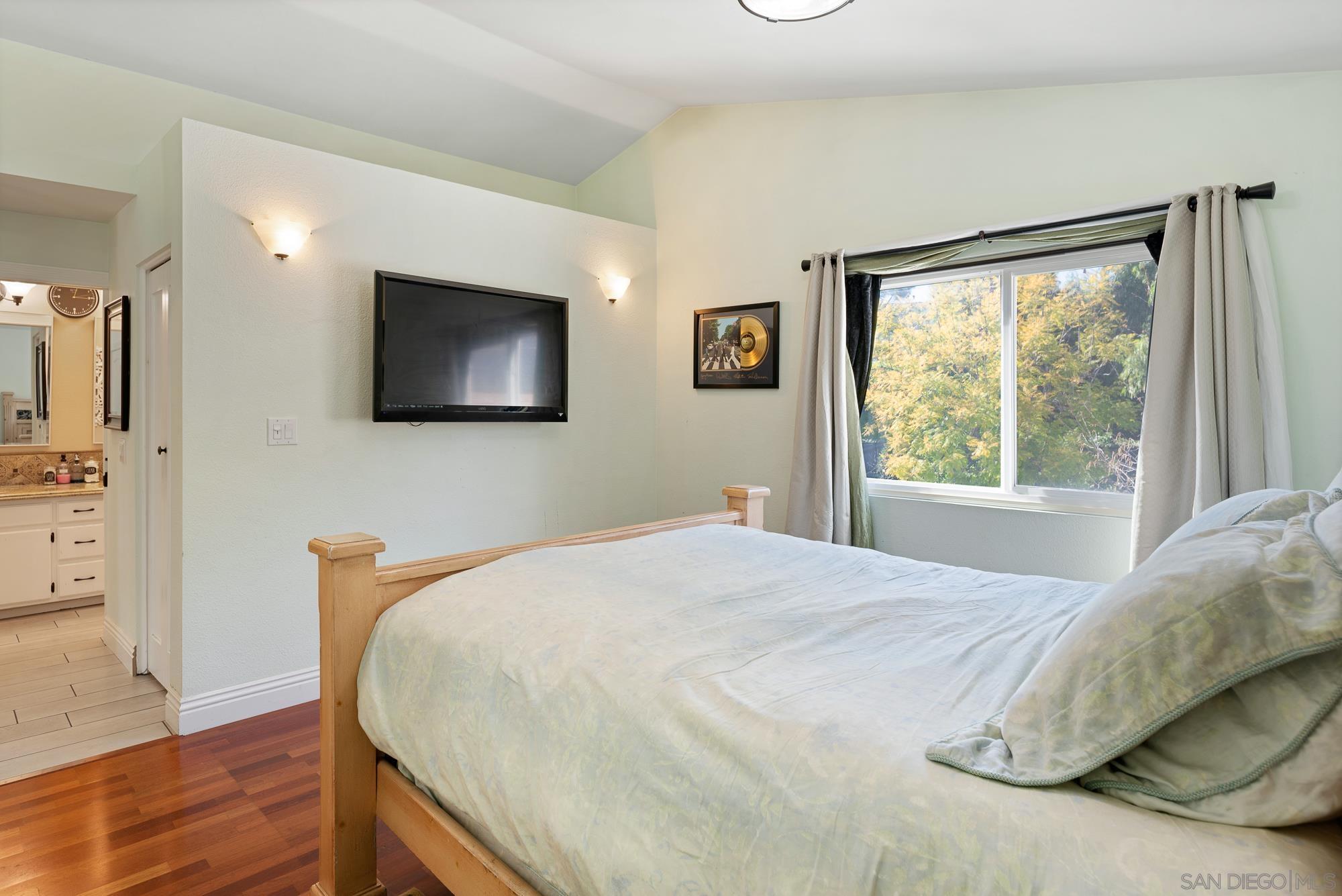 Detail Gallery Image 24 of 49 For 14192  Chicarita Creek Rd, San Diego,  CA 92128 - 4 Beds | 2/1 Baths