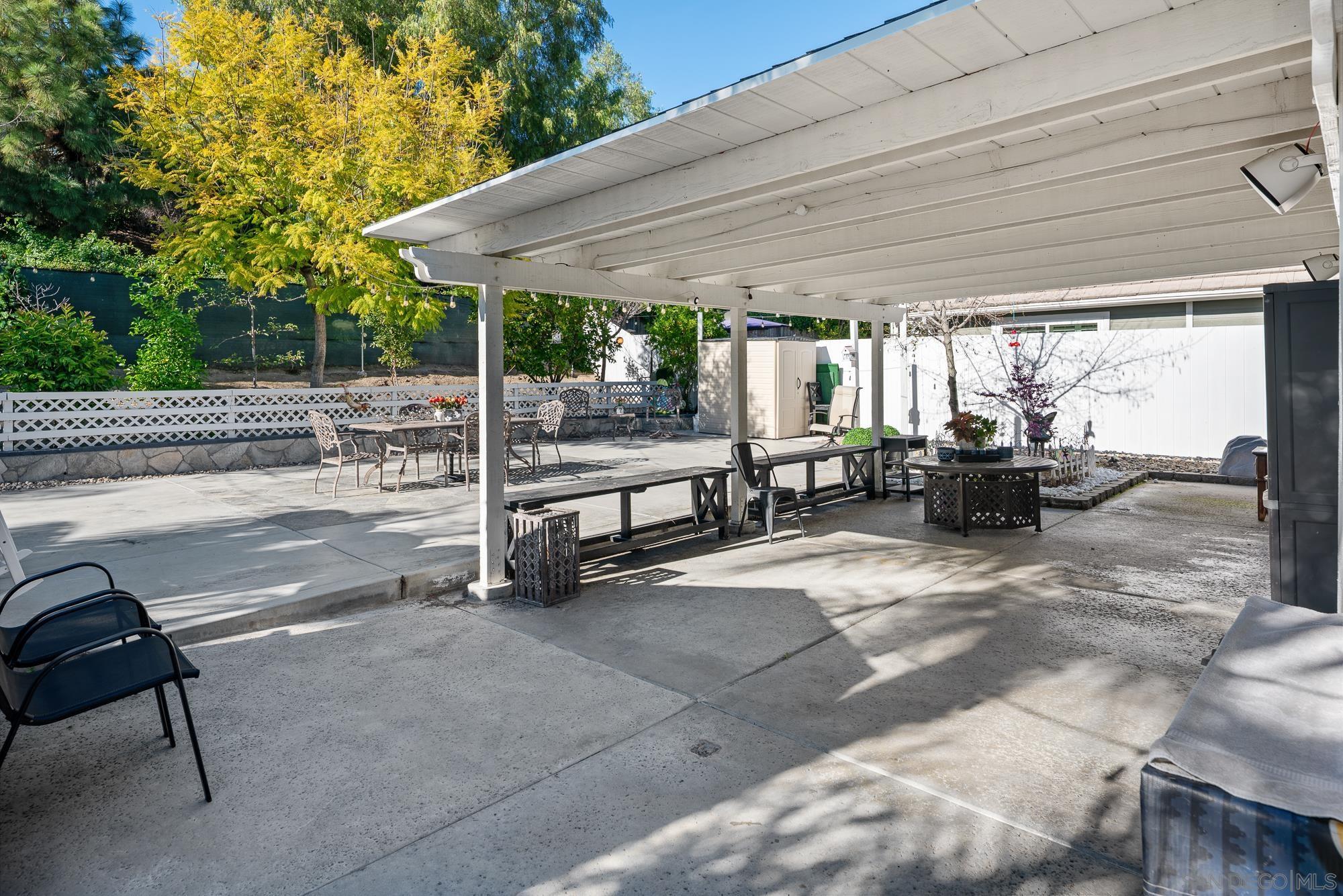 Detail Gallery Image 32 of 49 For 14192  Chicarita Creek Rd, San Diego,  CA 92128 - 4 Beds | 2/1 Baths