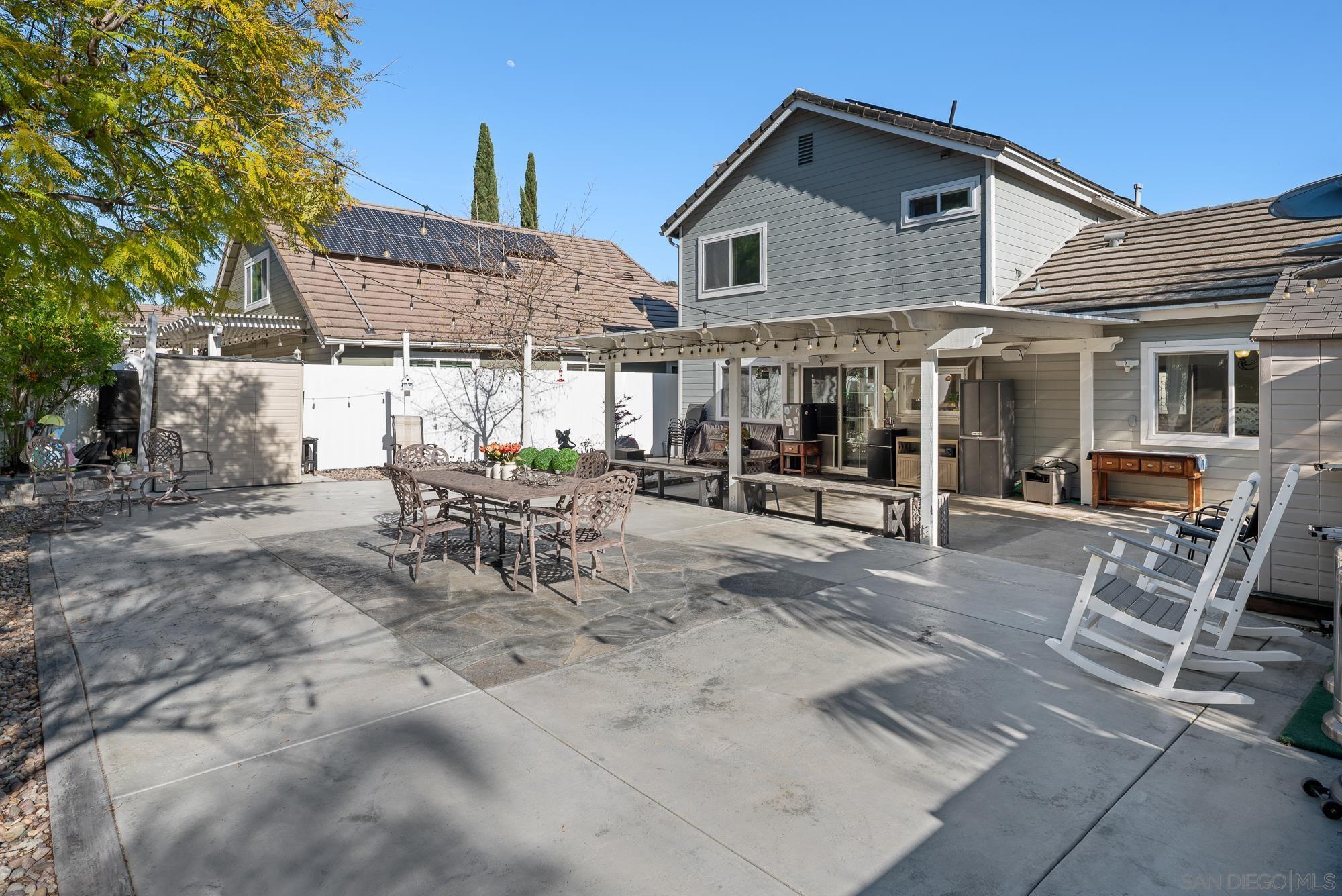 Detail Gallery Image 38 of 49 For 14192  Chicarita Creek Rd, San Diego,  CA 92128 - 4 Beds | 2/1 Baths