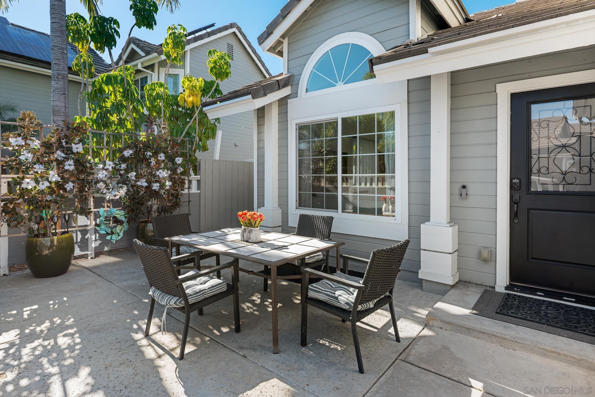 Detail Gallery Image 7 of 49 For 14192  Chicarita Creek Rd, San Diego,  CA 92128 - 4 Beds | 2/1 Baths